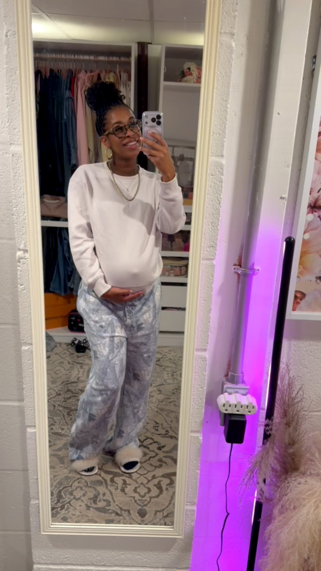Comfy, cozy, and bump-approved 🤍 This cream sweatshirt + camo wide-leg sweatpants combo has been my go-to lounging fit lately and yes girl, both pieces are true to size! I’m wearing a men’s medium in the pants and still rocking a medium top at 9 months pregnant (my belly does peek through a bit, but that’s part of the charm 😅).

If you love an effortless, cozy vibe that still looks cute around the house or running errands this one’s for you. Shop my exact pieces 
#ltkmom #ltkcomfort

#LTKStyleTip #LTKBump #LTKMidsize