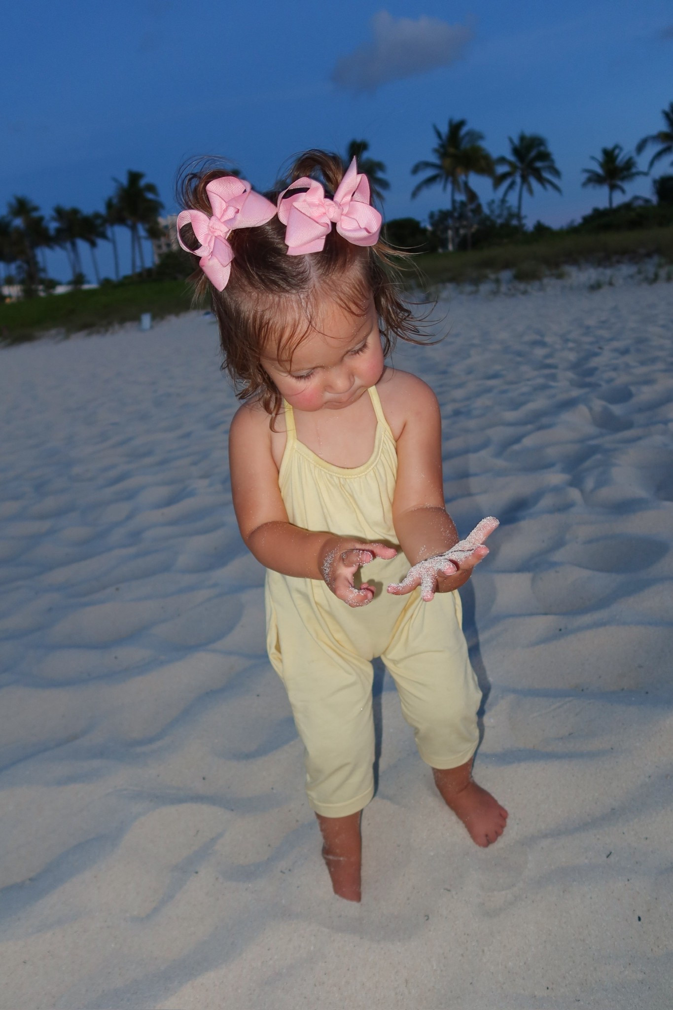 MM’s cute yellow jumpsuit that’s under $10! 💛🌊

#LTKKids #LTKBaby #LTKTravel