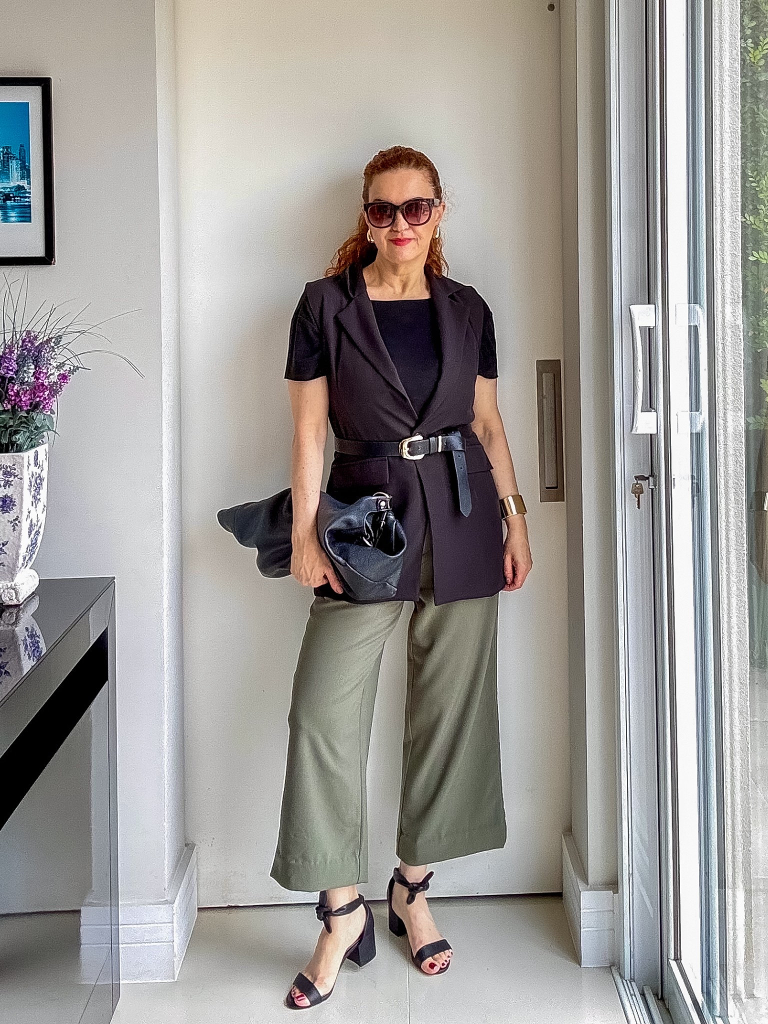 Look que traz a elegância do colete com a atualização dos acessórios✨

#LTKdicadeestilo #LTKlookdetrabalho #LTKbrasil