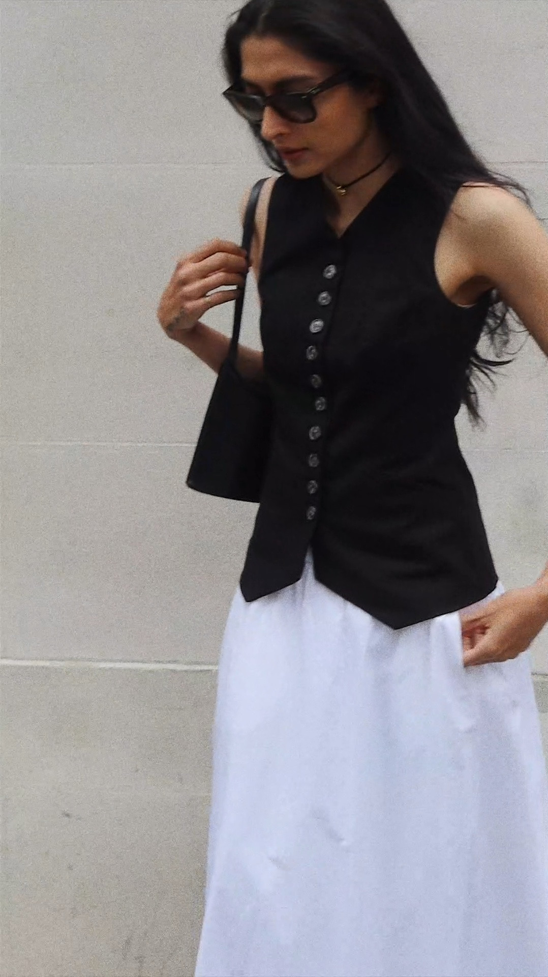 Haven’t stopped wearing this perfect waistcoat, here’s 3 looks styling it🖤

#minimalstyle #streetstyle #maxiskirt #skirt #waistcoat #waistcoatstyle #capsulewardrobe #capsulecloset #minimalstreetstyle #cos #whiteskirt #midiskirt

#LTKstyletip #LTKeurope #LTKuk