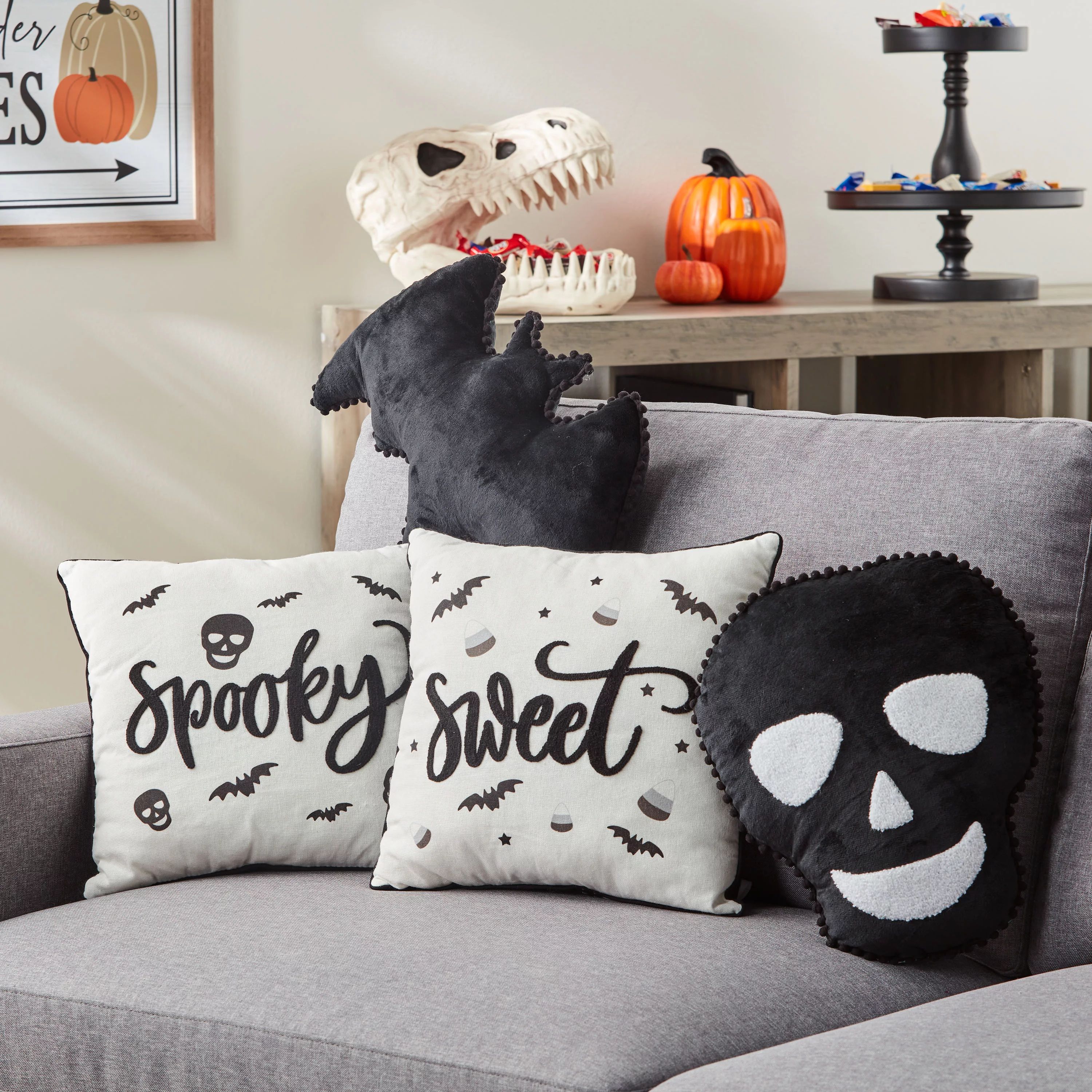 Way To Celebrate Halloween Decorative Pillow Set, Assorted Designs, 4 Count | Walmart (US)