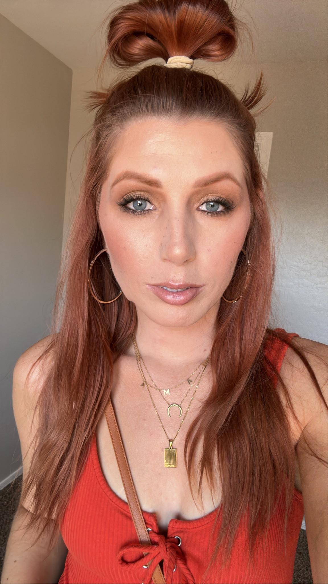 Nothing like a subtle smoky eye to give off a good vibe for the day 👌🏻

Makeup used:
•Tarte Fake awake eye highlight
•Tarte maracuja juicy shimmer glass lip plump white peach 
•Amazon Triangle Powder Puffs
•NYX Professional Makeup Eyebrow pencil
•Wet n wild photofocus translucent powder
•Covergirl Clean Matte BB Cream
•Covergirl Lash Blast Volume Mascara Black/Brown
•Milani Baked Highlighter

#LTKsalealert #LTKSpringSale #LTKbeauty