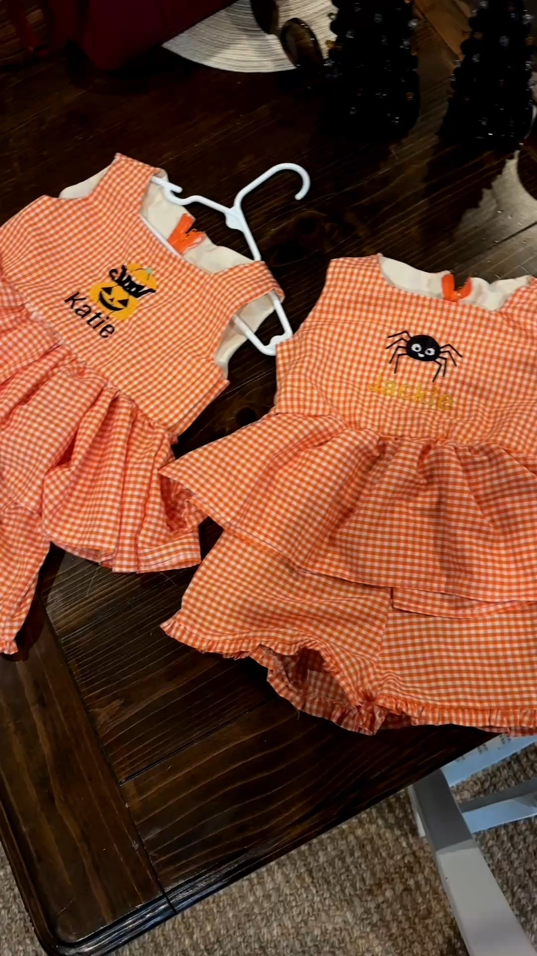 https://www.instagram.com/reel/Dd6vp_2IS5Q/?stkn=NGwwNHh5Y3JseGow

#LTKmomlife #LTKSeasonal #LTKKids