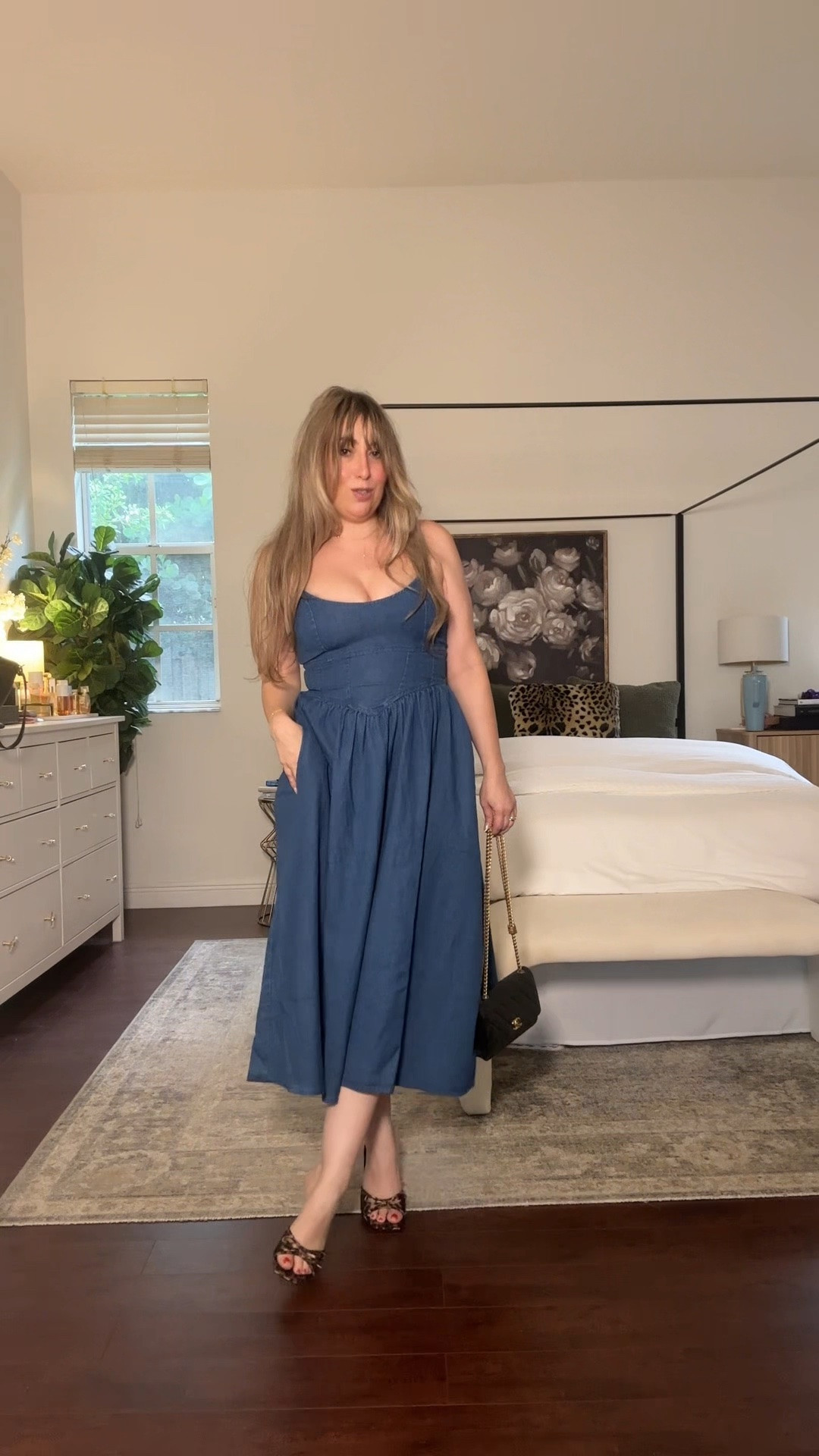 What I wore to a baby shower this weekend!! This chic midi dress is so pretty and fits so nicely!