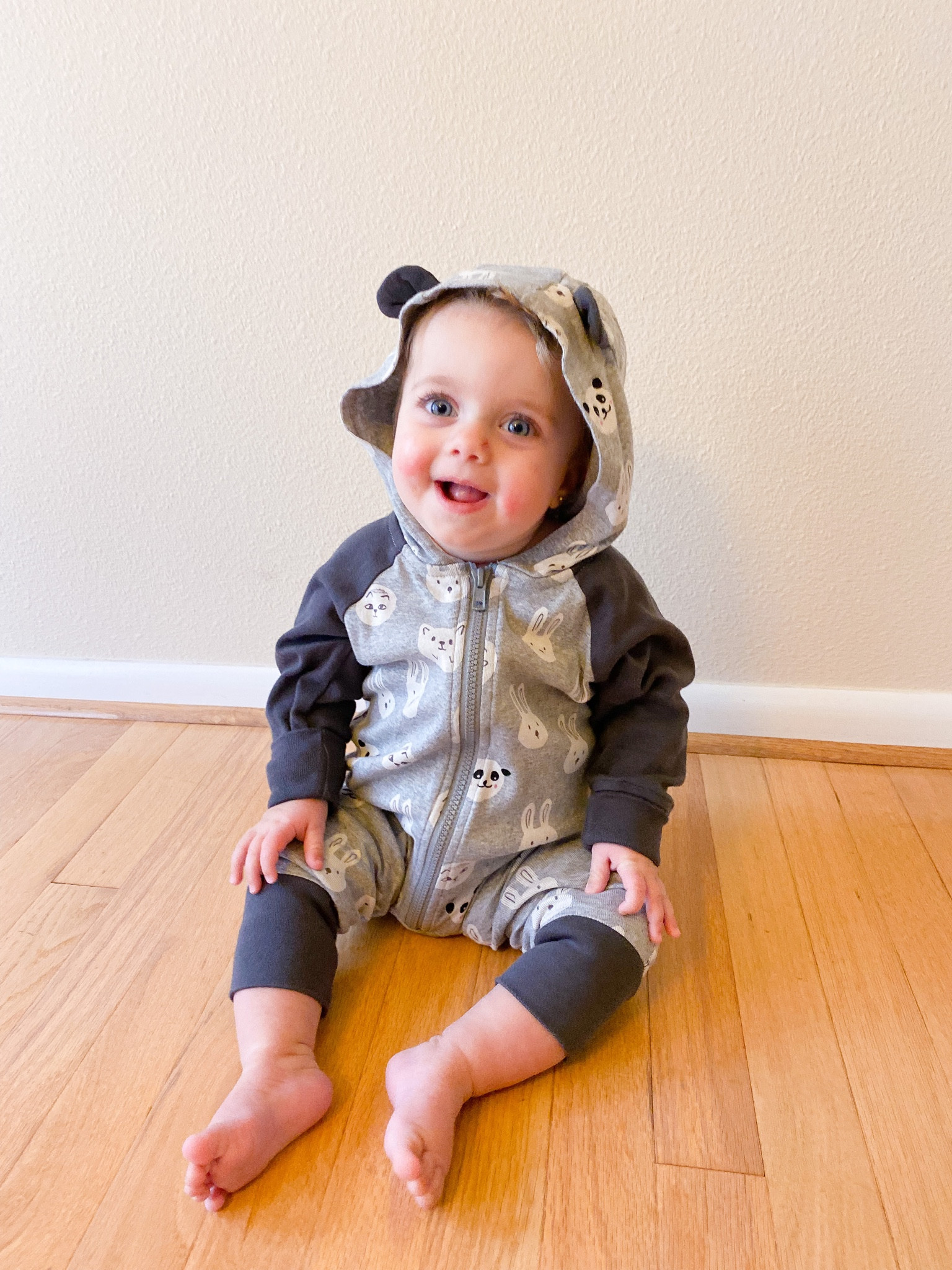 The cutest little panda bear in her Tea Collection romper. Can’t get enough of these cute prints and the even cuter face 

#LTKkids #LTKbaby #LTKHalloween