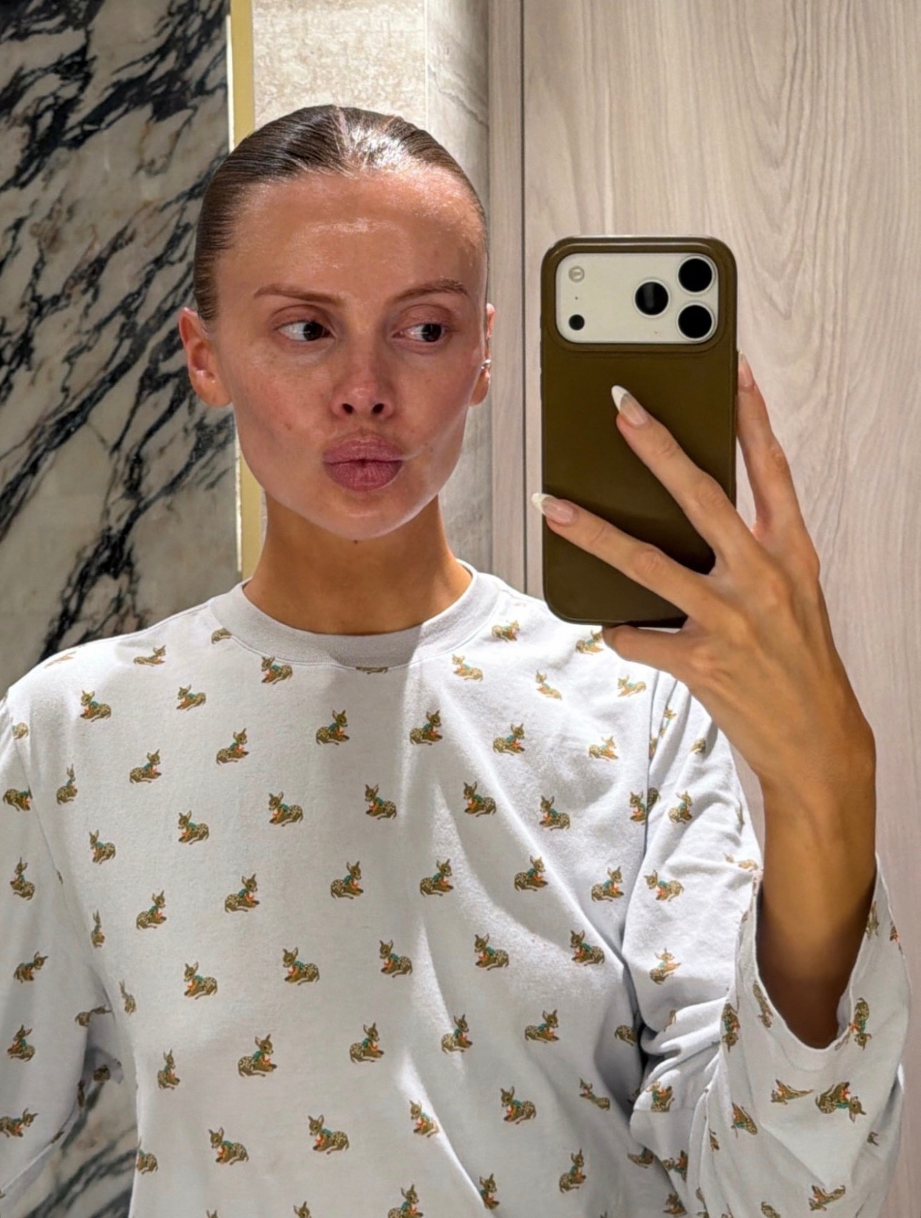 5 skincare products I’ve been LOVING for glass skin linked here 🫧🤍

MEDICUBE PORE PADS: one of my favourite skincare finds of the year! They make an almost instant difference to my skin and are such good value for money. The main difference I see is the size of my pores appearance!

OLE HENRIKSEN FACIAL OIL: my fave facial oil ever! This is so hydrating for the skin, gives such an amazing glow and helps repair your skin barrier! It does not leave my skin feeling greasy AT ALL 

OLE HENRIKSEN EYE CRÈME: this is the best eye cream ever I wouldn’t even bother with trying another! It brightens my under eyes immediately!! It works so so well under makeup and and has pigment in to neutralise dark circles etc. 

CLARINS DOUBLE SERUM: this is a new one in my skincare routine and I’m loving it! It helps with wrinkles, pore size, radiance and firmness! It is an investment price but I notice such a difference when I use this 

RHODE BARRIER BUTTER: this is a newbie for me and I’m loving it! This is a super thick nourishing moisturiser which is so hydrating!! I use this at night and leaves my skin feeling so soft and hydrated!! 

#LTKuk #LTKeurope #LTKbeauty