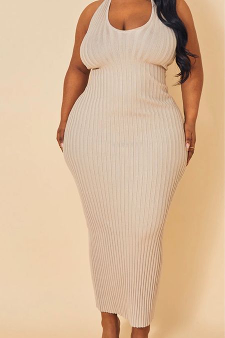 This dress is so stretchy!

Plus size maxi dress, plus size tan dress, plus size casual dress, plus size vacation outfits 

#LTKunder50 #LTKFind #LTKcurves