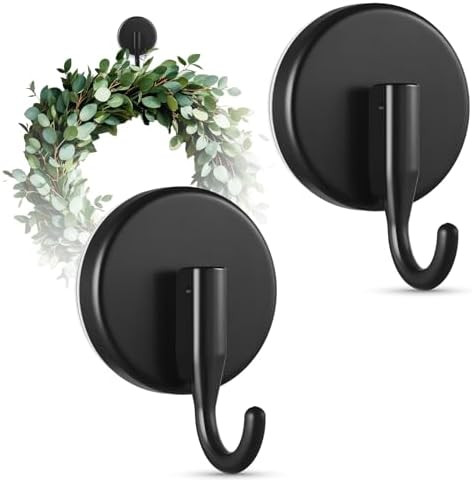 OUTXE Suction Cup Wreath Hanger, Upgraded Reef Hook for Front Door/Glass Window/Over Door, Christ... | Amazon (US)