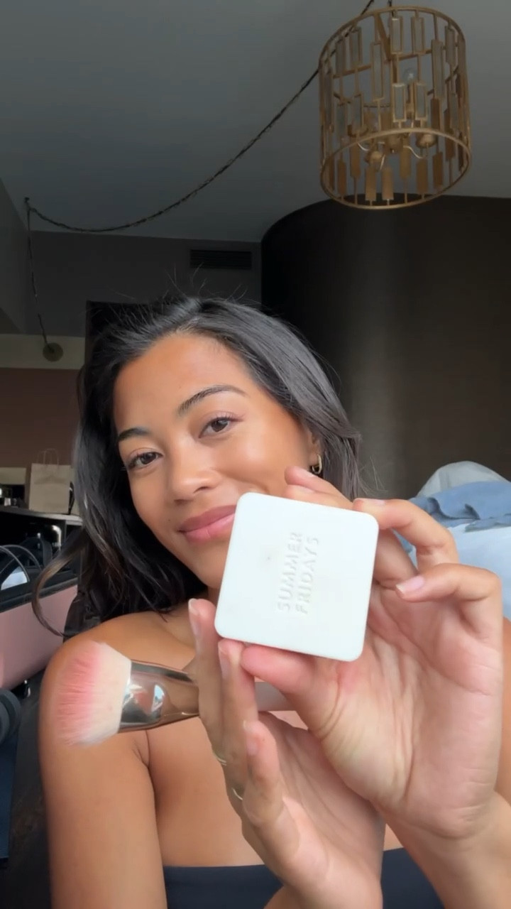 Cutest blush for that soft pink glow💖

#LTKBeauty #LTKFindsUnder50 #LTKStyleTip