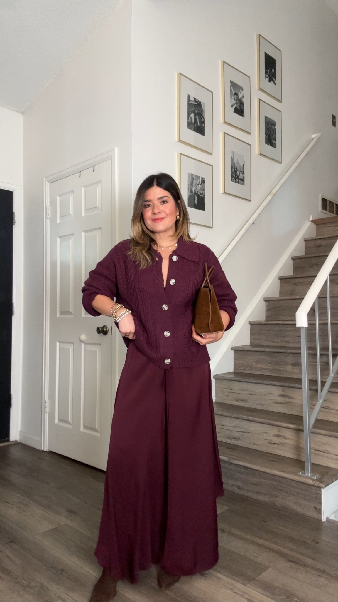 If you live burgundy this look is for you! 
This cardigan is amazing and comes in more colors! Also these silky pants are so flowy and cute!! They come in more colors too! 
Cardigan size xs
Pants size xs

#LTKFindsUnder100 #LTKWorkwear #LTKSeasonal