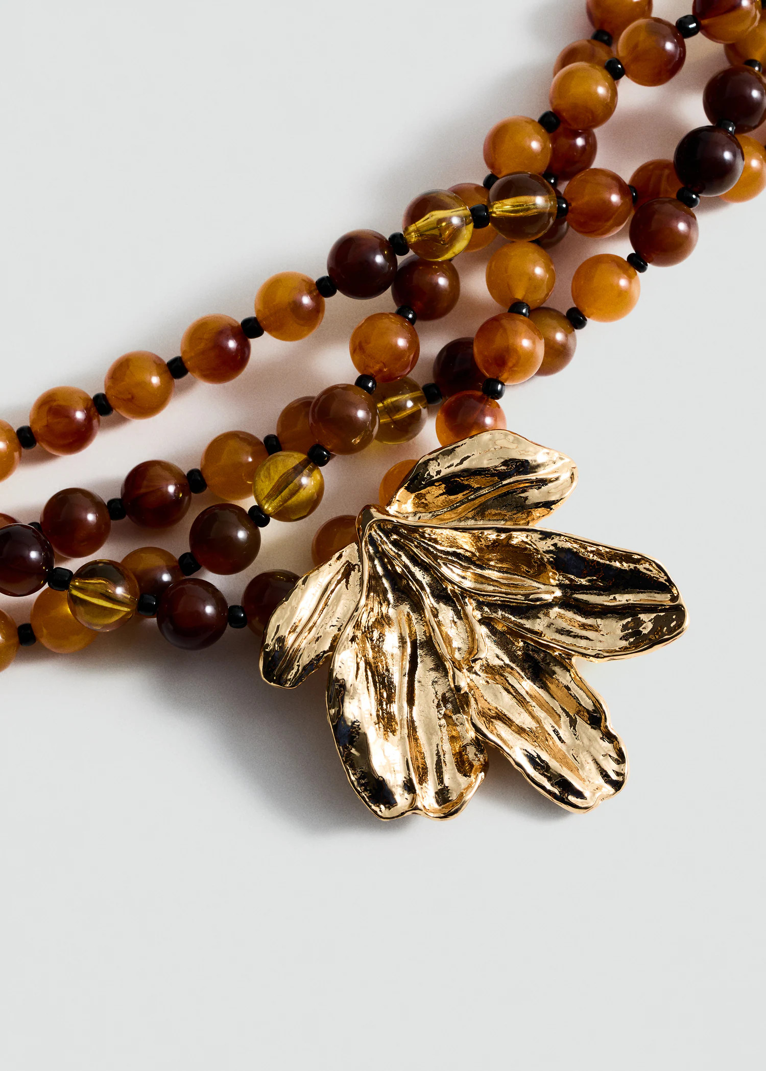 Combined beads necklace - Women | MANGO United Kingdom | MANGO (UK)
