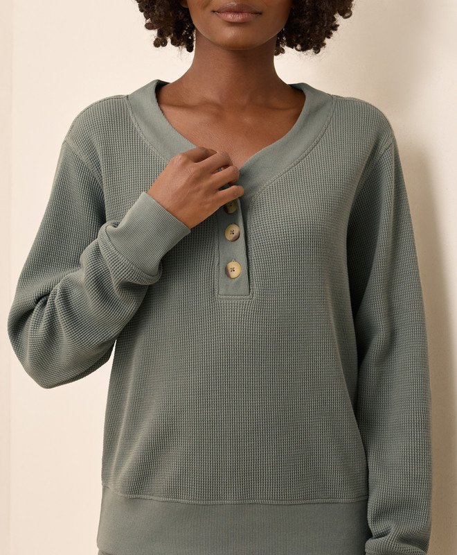 Women’s Clearance Thermal Waffle Henley Pullover made with Organic Cotton | Pact | Pact Apparel