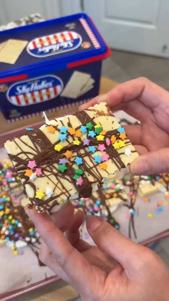 The easiest Easter treat 🐣🍫✨�
Made these SkyFlakes s’mores and they were gone in minutes—crispy, gooey, and so fun to make with the kids!

@skyflakes_northamerica

Grab SkyFlakes on your next store run and create your own Easter bites 🩵🩷🧡💚

#SkyFlakes #ad
#SkyFlakesCrackers
#MyPerfectBite
#eastertreats

#LTKSeasonal