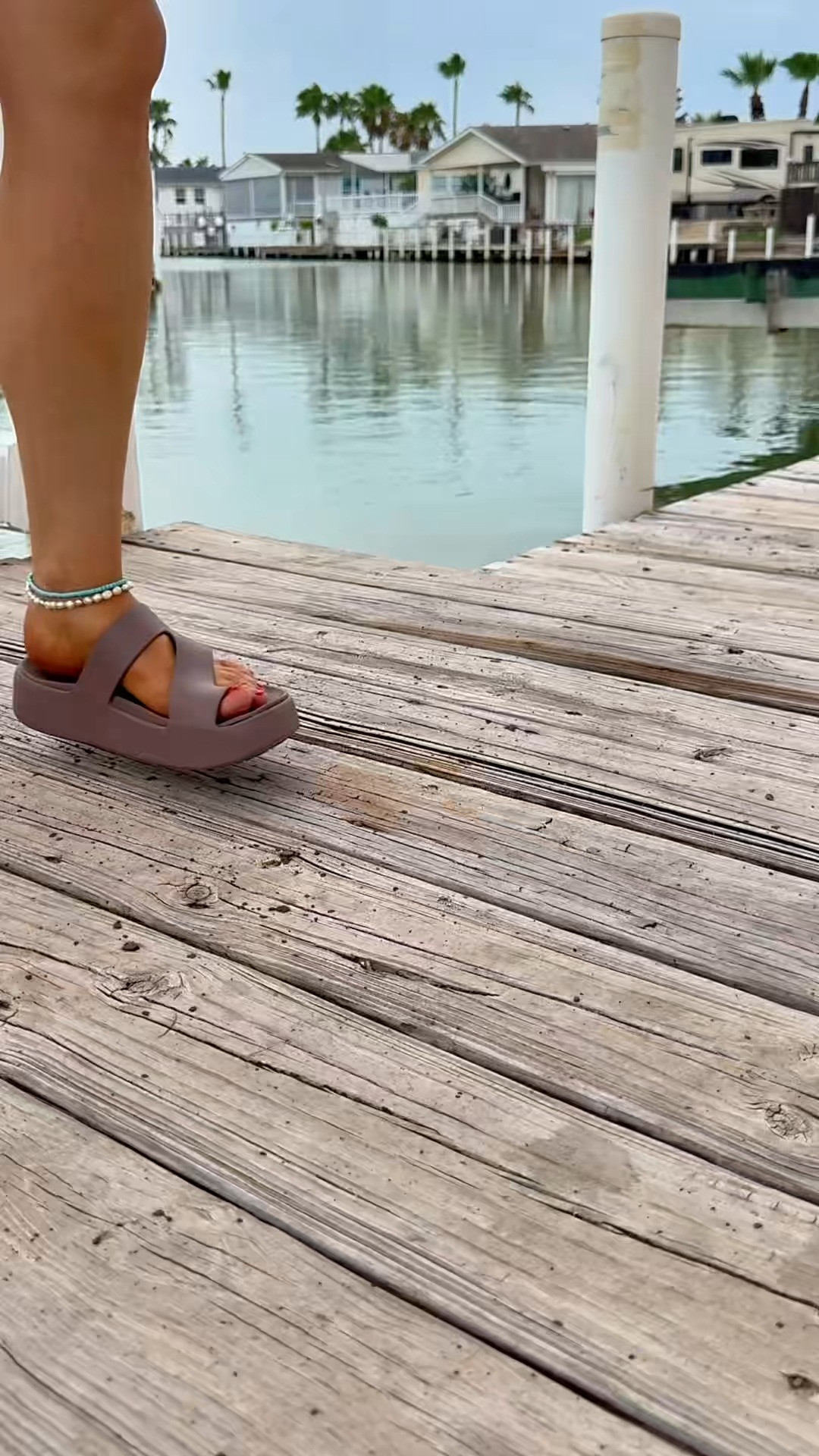 Crocs getaway toe loop sandals are a summer travel must have! #crocs #crocssandals #crocsgetawaysandals #crocsgetawaytoeloopsandals #dealsforyoudays #ad @Crocs  

 #LTKootd #LTKActive #LTKTravel