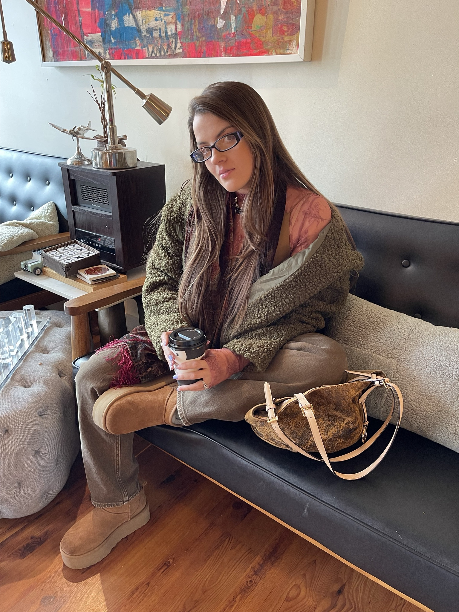 Coffee date ☕️ 

Most of my wear is linked below. Scarf and bag are vintage thrifted items though but I linked similar.🧣👜