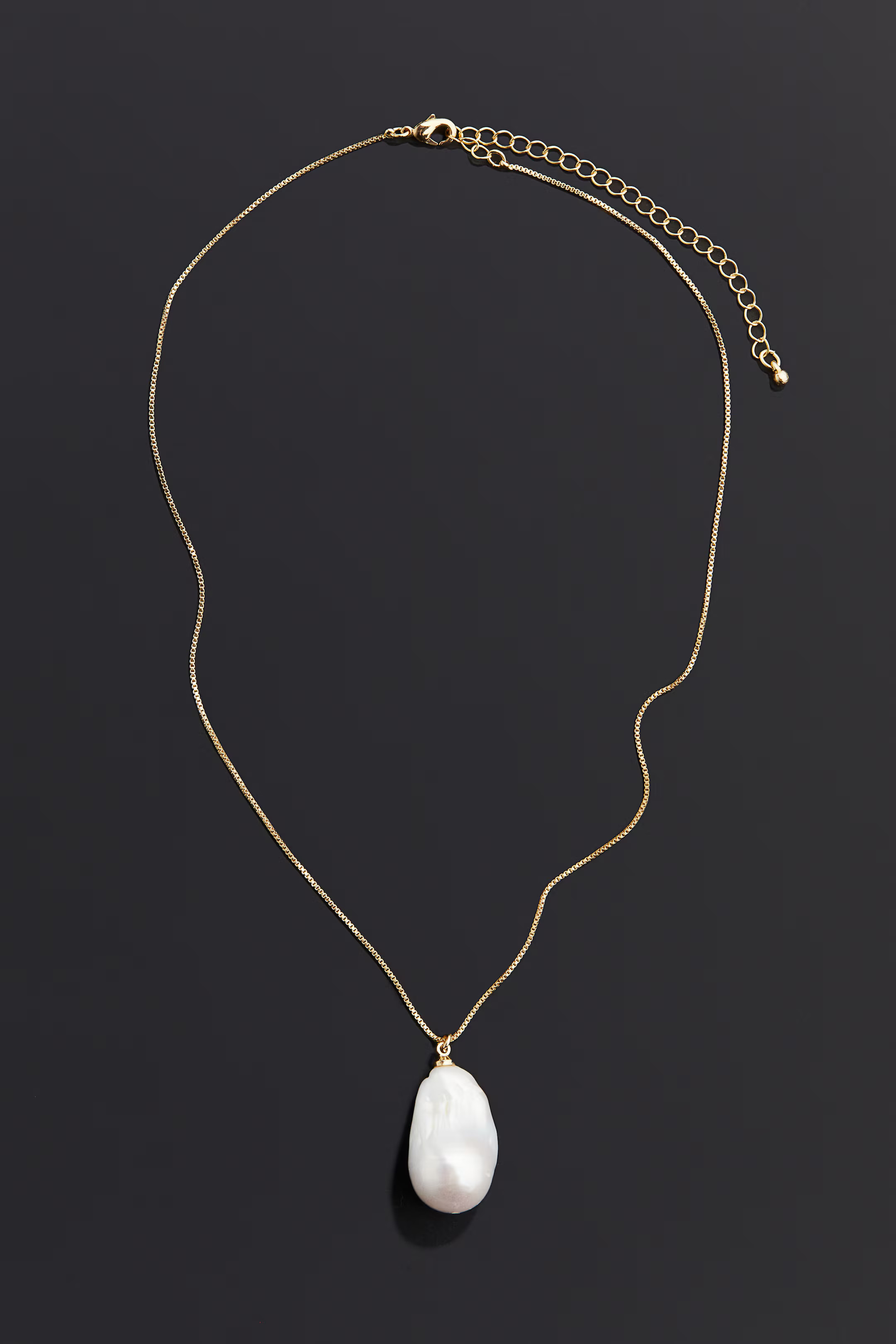 Gold-plated pearl pendant necklace - Gold-coloured/White - Ladies | H&M GB | H&M (UK, MY, IN, SG, PH, TW, HK)