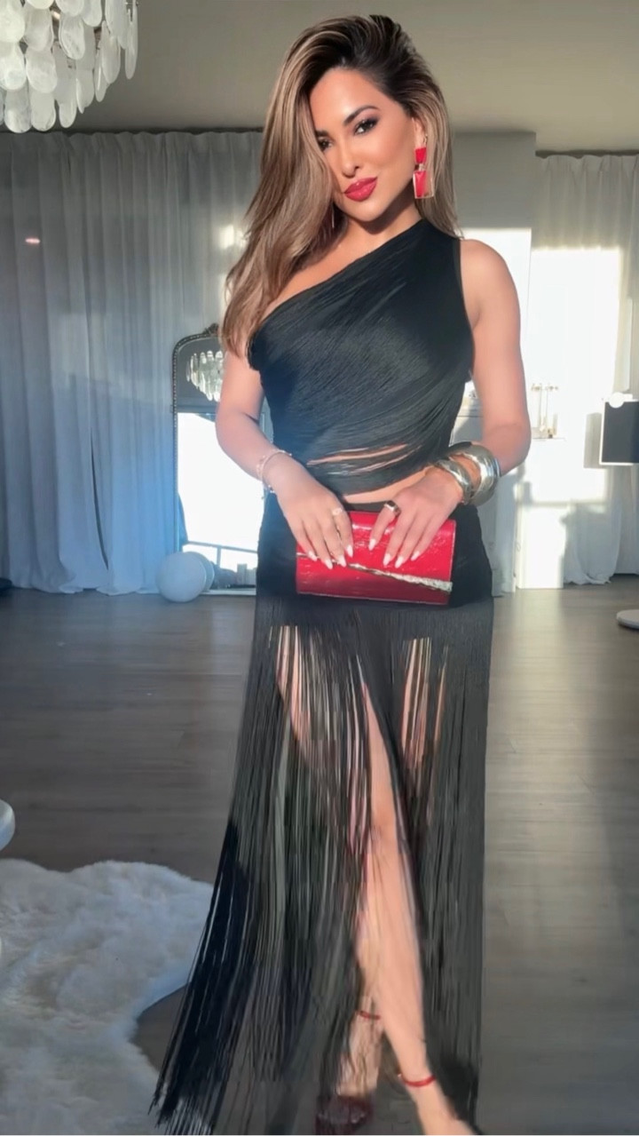 GRWM: styling a fringe top🖤