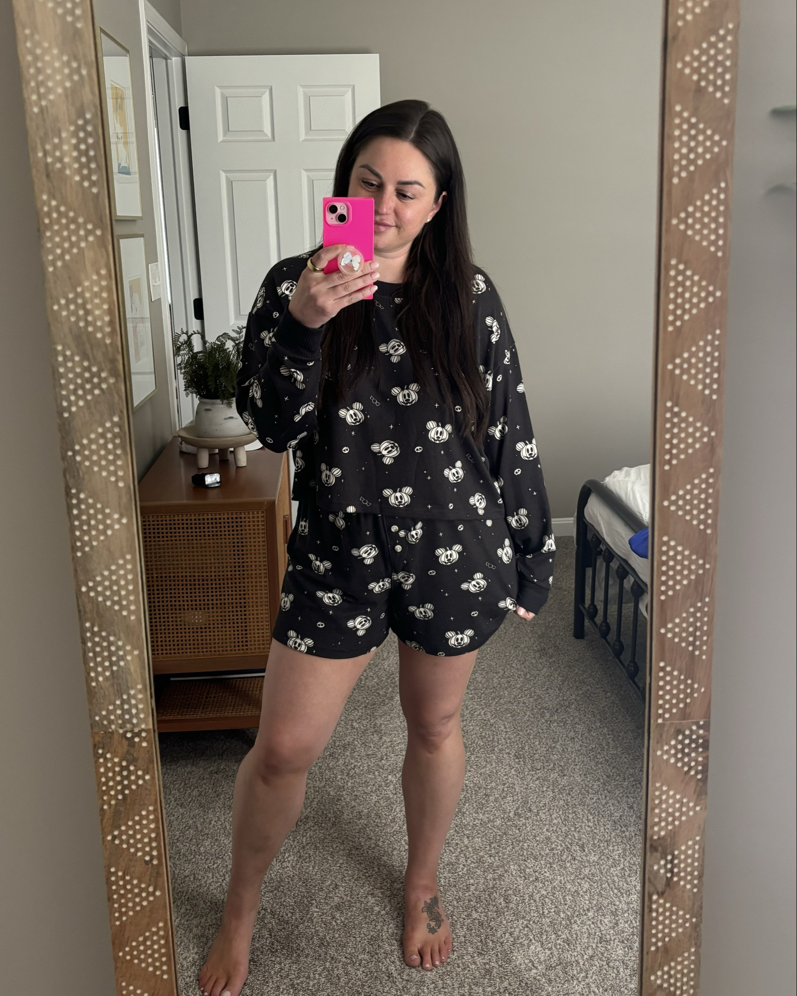 The comfiest softest cutest PJs I’ve ever put on my body. AND they are Mickey?! Sign me up  I’m ready for fall 🎃

#LTKMidsize #LTKSeasonal #LTKSaleAlert