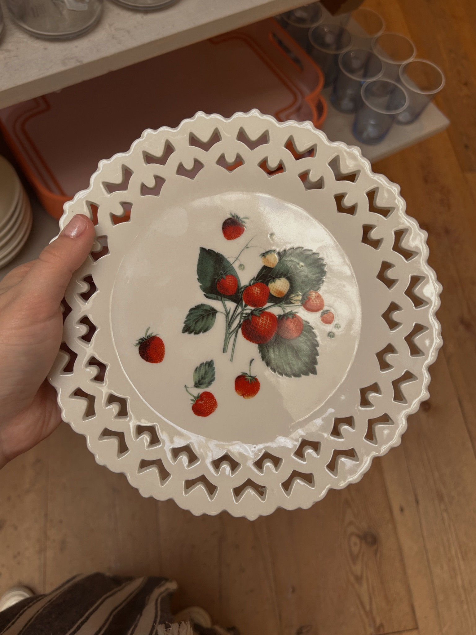 Cutest plates for summer! 🍓




#anthropologie #home #summer #spring #dining #hosting #kitchen #dinnerware #serveware #homefinds 

#LTKhome #LTKfindsunder50 #LTKGiftGuide