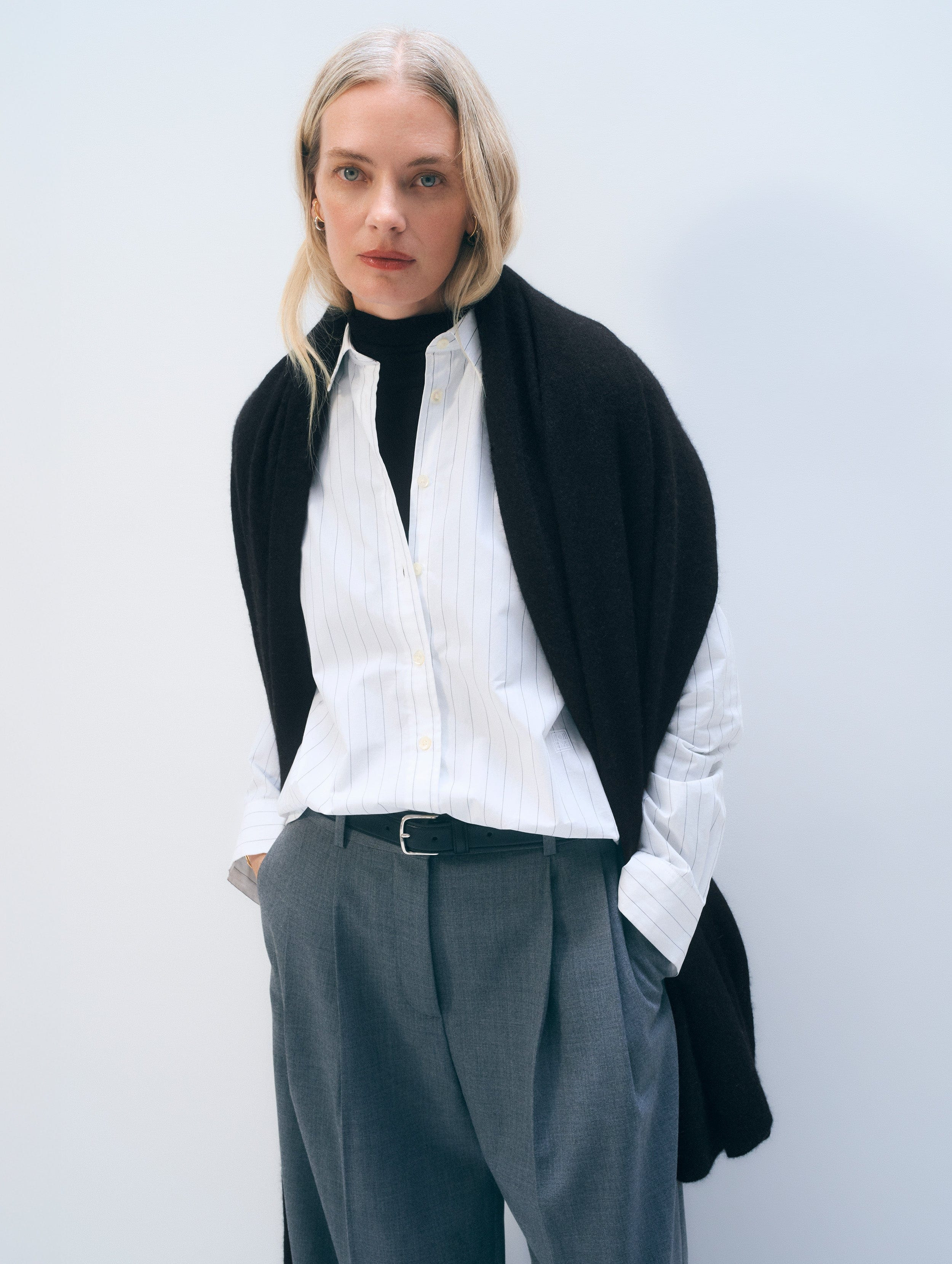 Cashmere Travel Wrap | Black | White and Warren