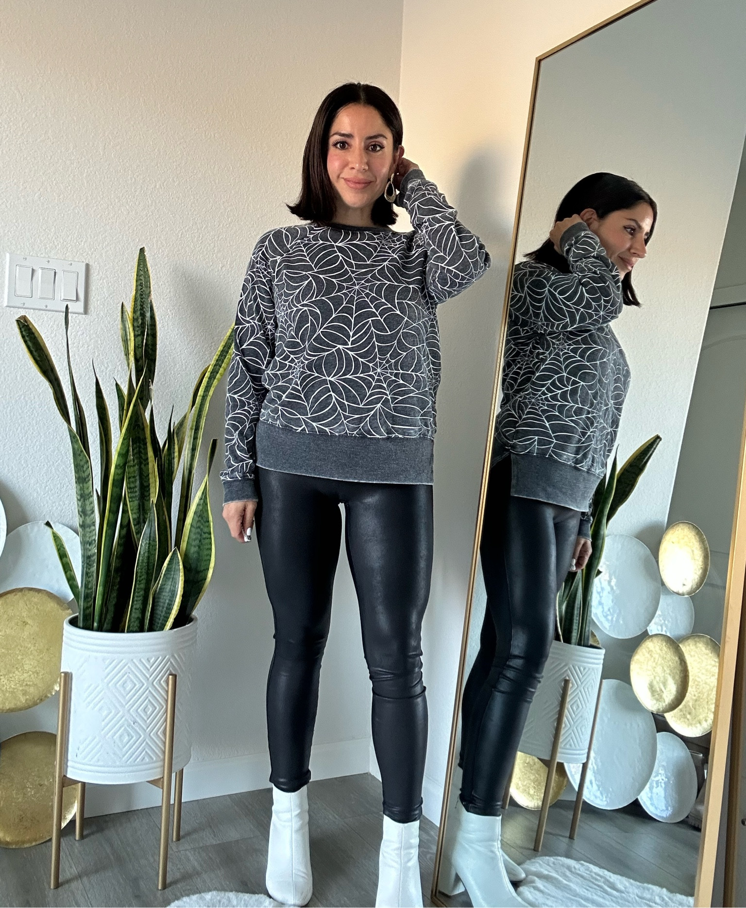 Web sweater!!! 🕸️🕸️🕸️
Top: small
Leggings: medium 
Amazon has the Spanx leggings too but does not have the petite size available like Spanx does⚡️

#LTKHoliday #LTKHalloween #LTKSeasonal