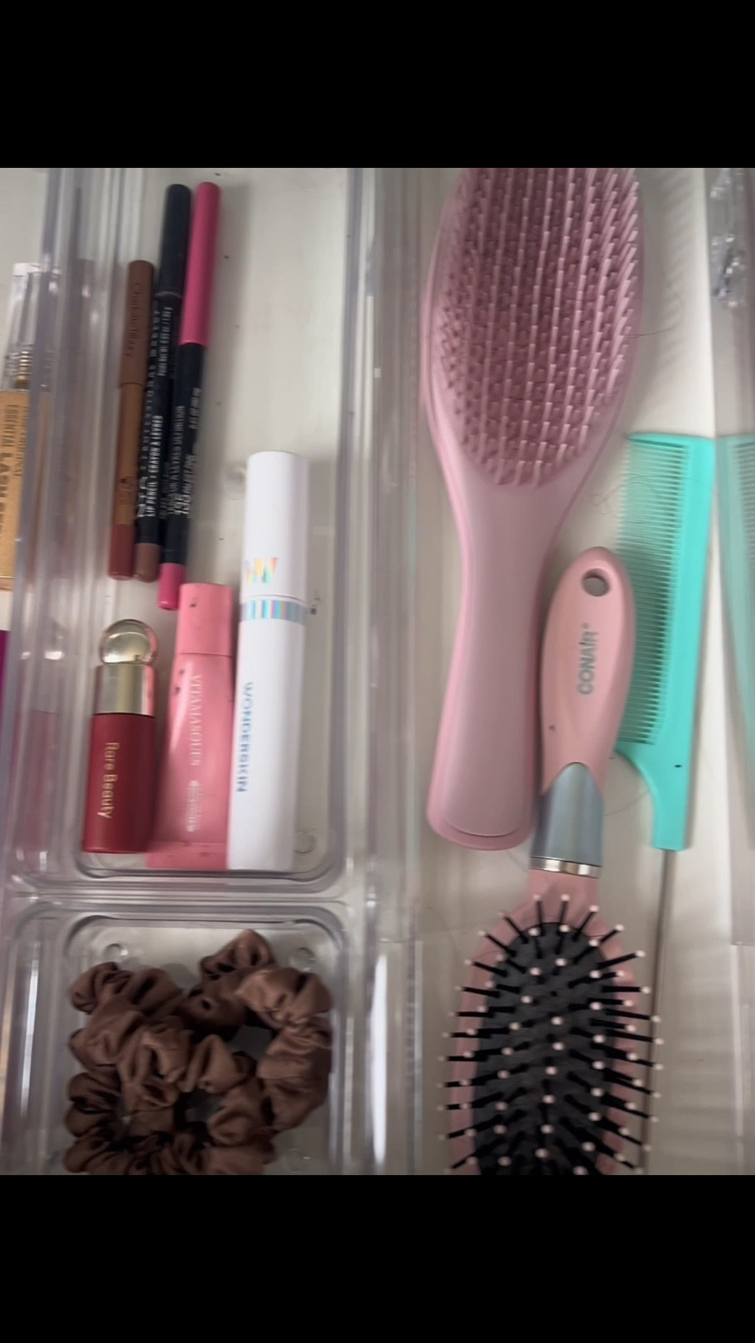 Sometimes all it takes is a few simple organizers to make a drawer feel put together. Linking what I used below

#LTKHome #LTKmomlife #LTKOver40