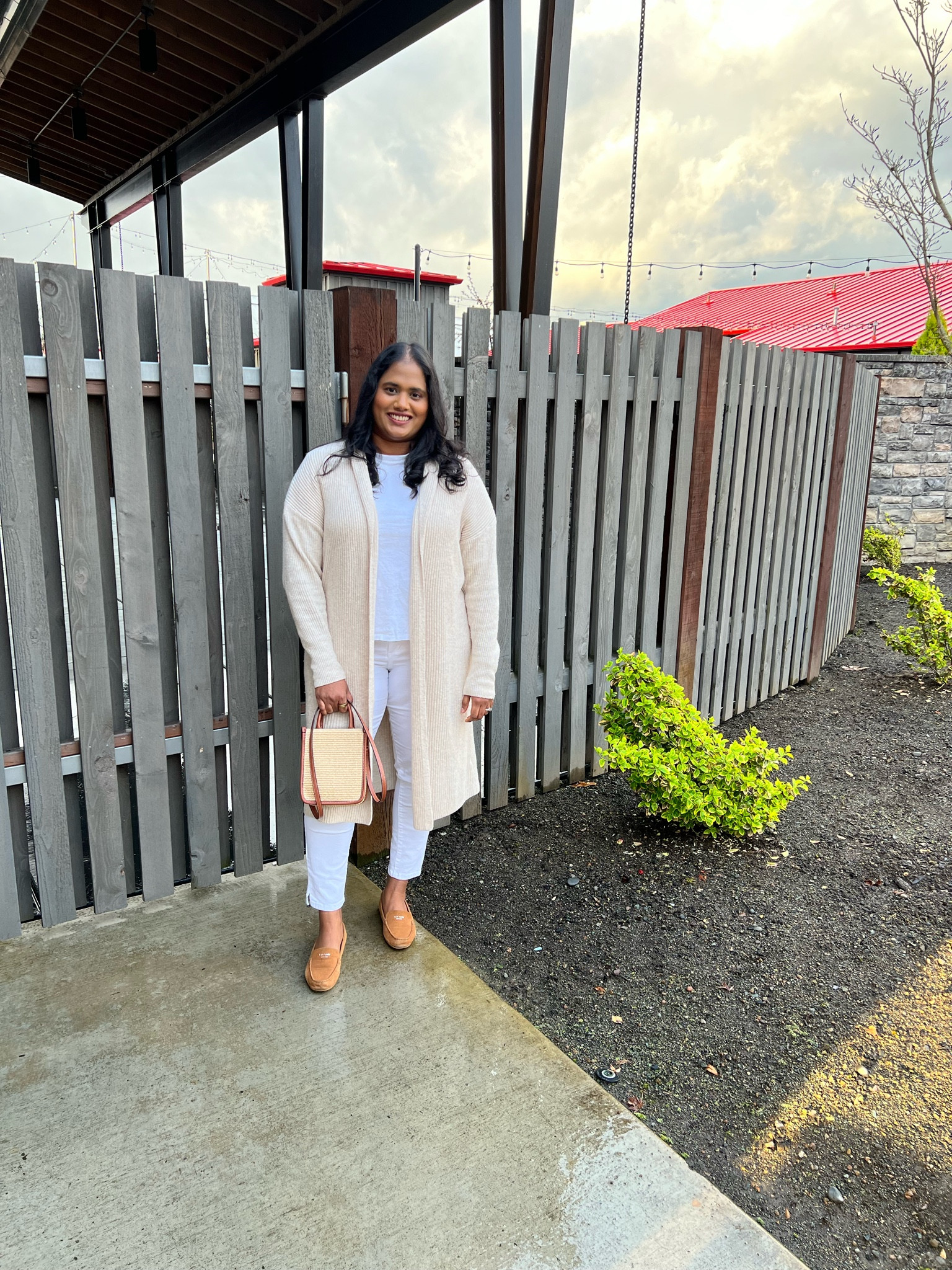 I have been loving this bag lately! It’s the perfect size for date night! Great for spring and summer!

#LTKitbag #LTKSeasonal #LTKstyletip