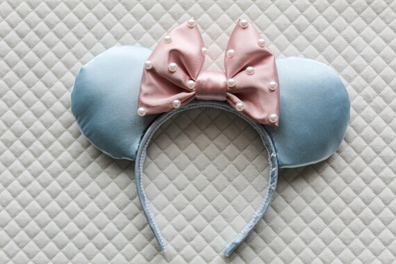 Princess Pearl Ears / Pearl Bow Ears | Etsy (US)