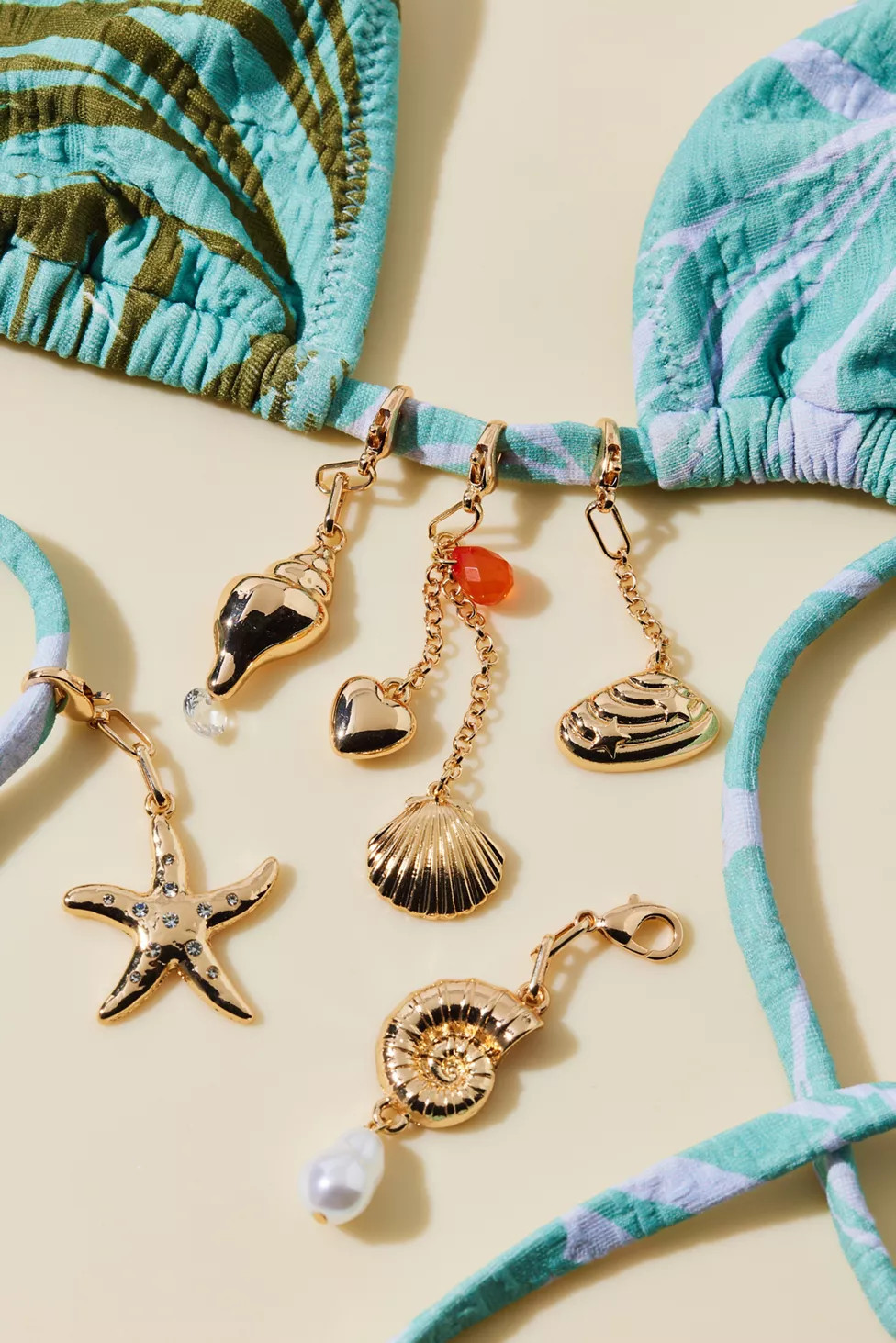 Seashell Love Bikini Charms Set | Urban Outfitters (US and RoW)