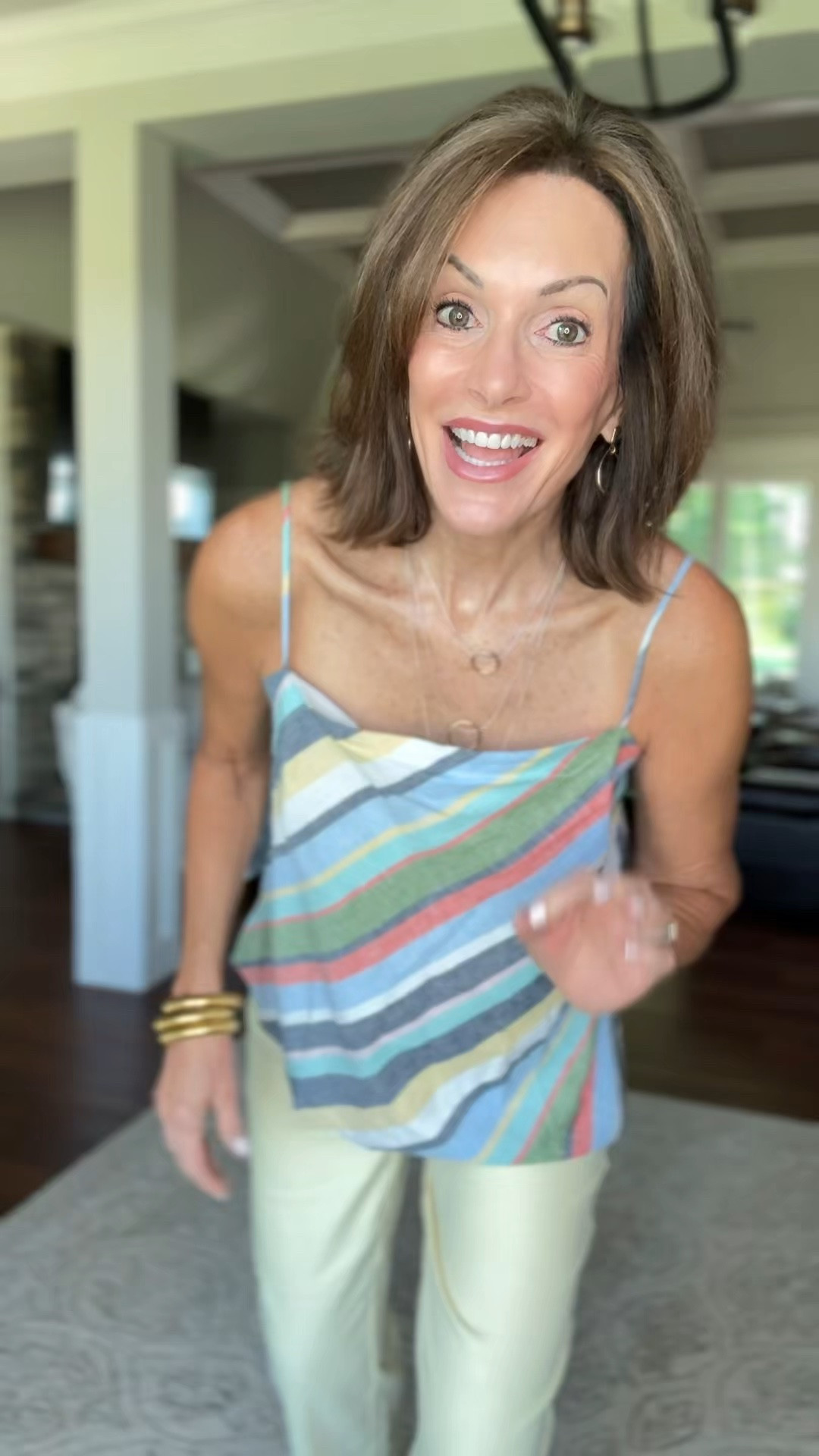 Selling quickly!

Diagonal striped linen blend top / medium 

Yellow linen blend pants - size 6 reg 
They do have a wide hem so you could have them altered. 

Summer style

#LTKTall #LTKMidsize #LTKTravel
