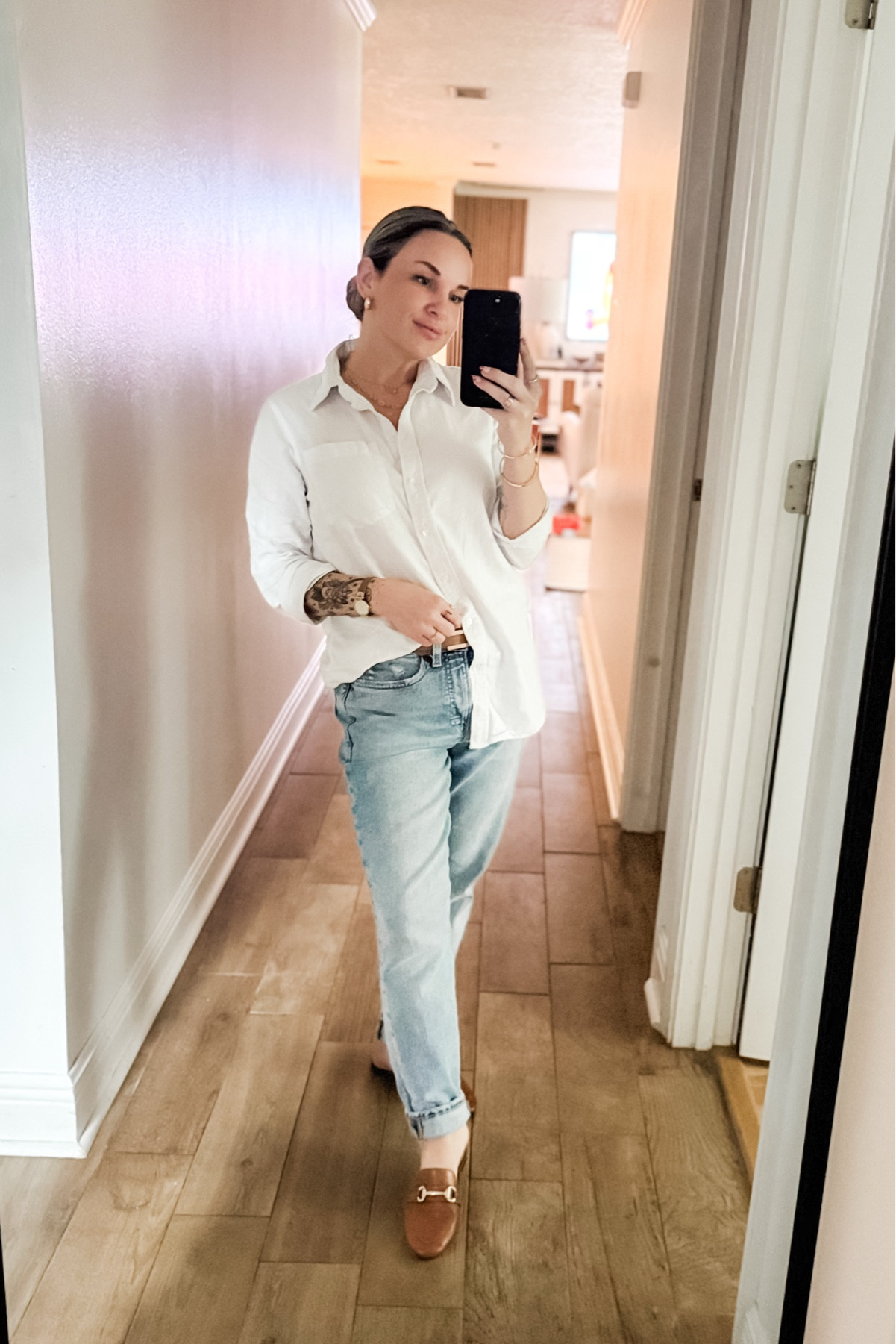 I love a casual white button down. This one from Gap, is so comfortable and soft!

Jeans, button down, white, comfort


#LTKFindsUnder50 #LTKFindsUnder100 #LTKStyleTip