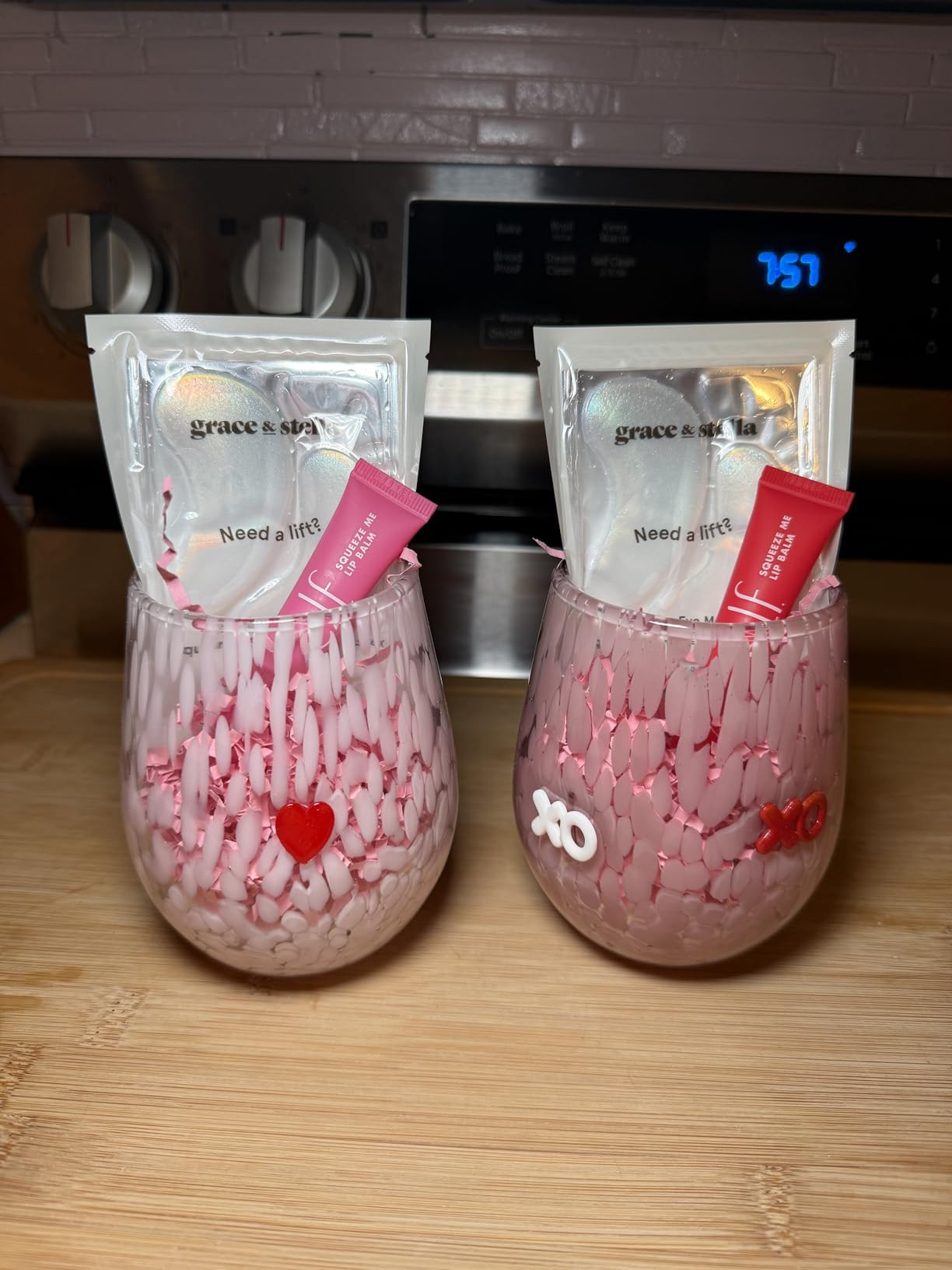 Mimorou 2 Pcs Valentines Icon Juice Glass 14 Ounce Heart Themed Drinking Cocktails Glasses for Pa... | Amazon (US)