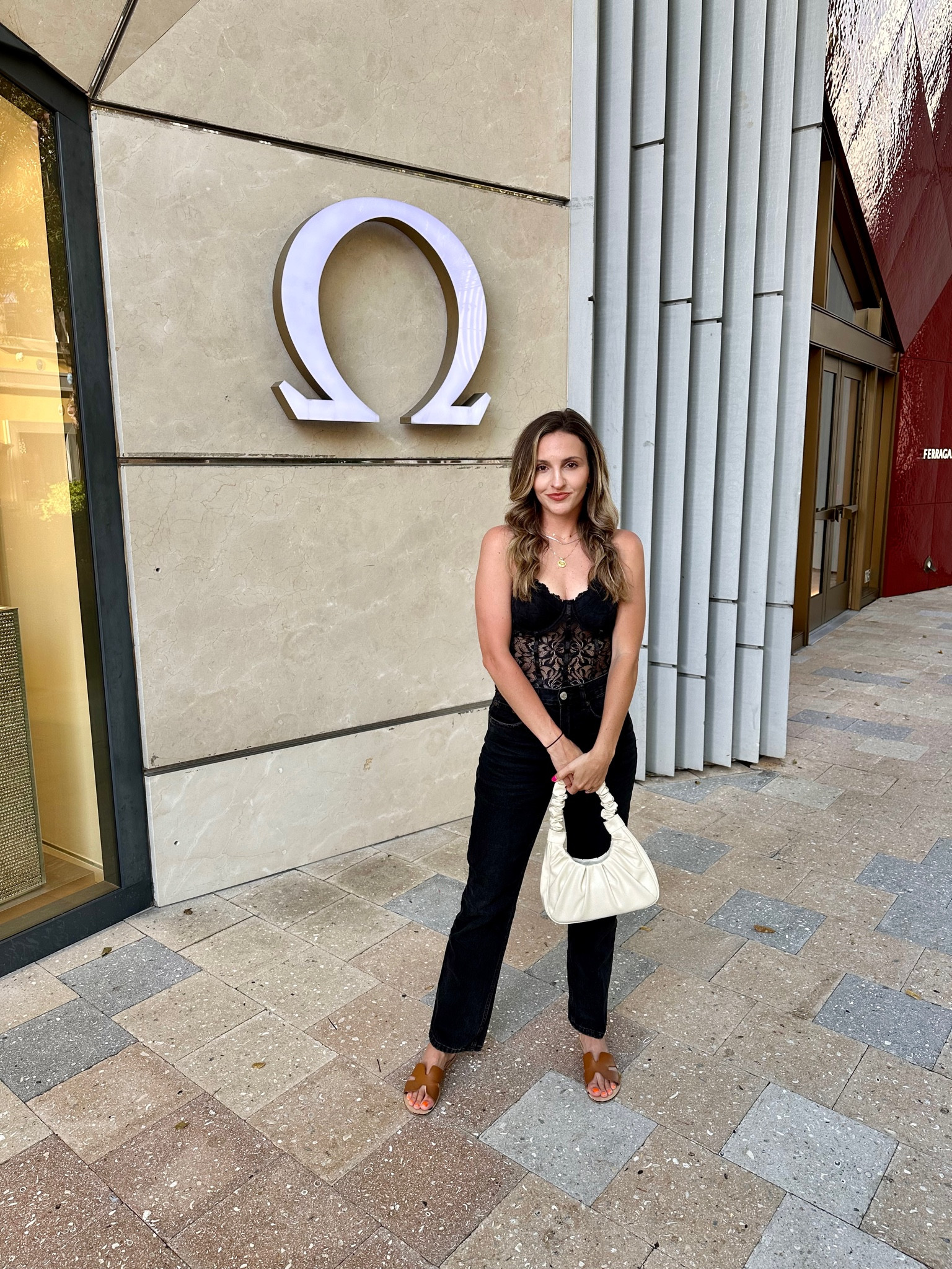 Casual but elevated outfit I wore in Miami 😜

#LTKItBag #LTKBeauty #LTKStyleTip