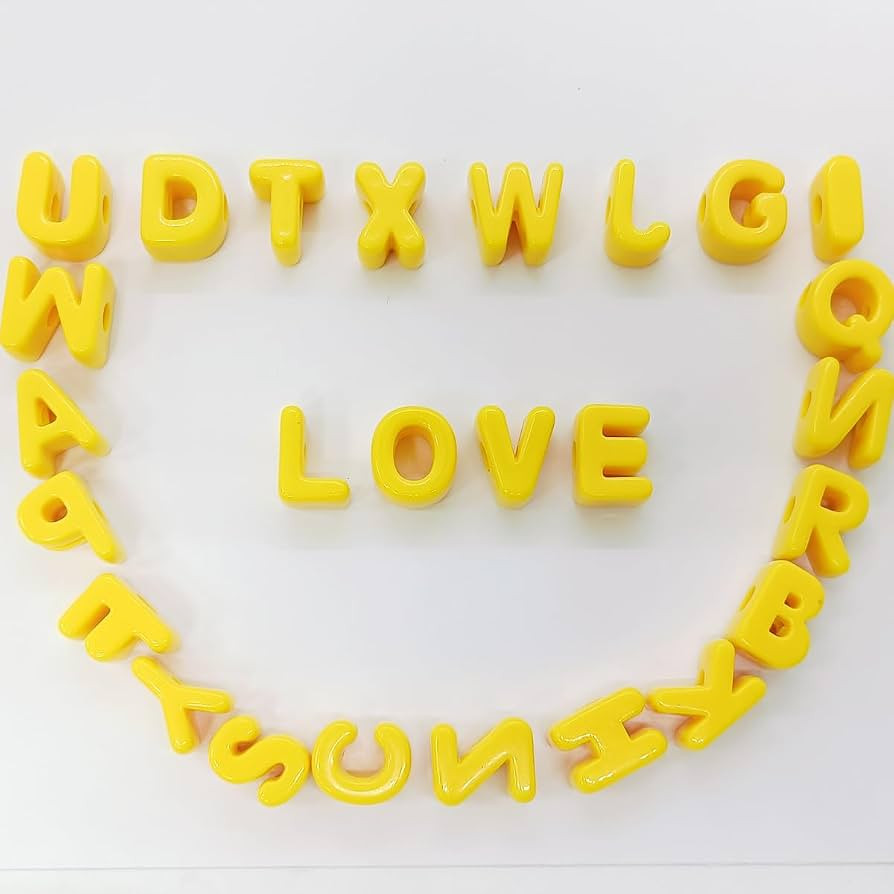 26PCS Large 6mm Hole Letter Beads, 20mm Acrylic Beads A to Z,for DIY Jewelry Making Kit Friendshi... | Amazon (US)
