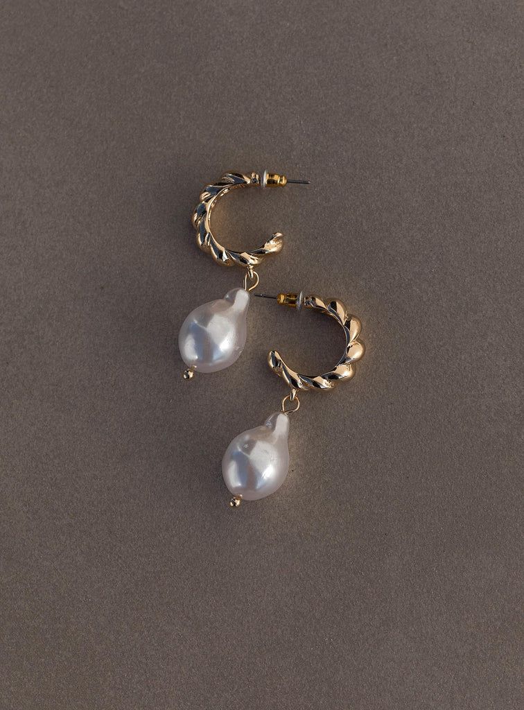 Jaxson Pearl Drop Earrings Gold | Princess Polly US