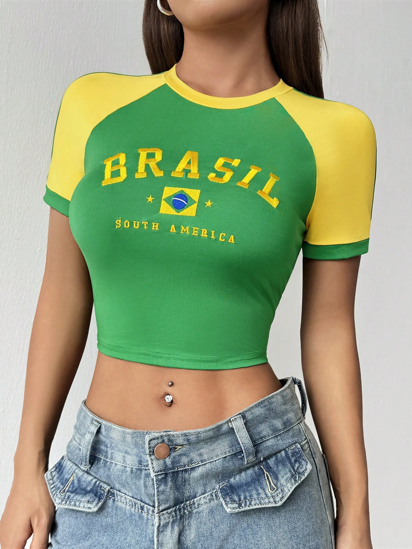 SHEIN EZwear Athletic Style Brazil Flag Embroidery Tight Fit Cropped T-Shirt With Raglan Sleeve J... | SHEIN