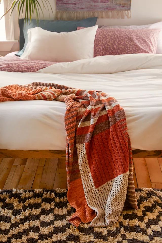 Urban Renewal One-Of-A-Kind Sweater Patch Throw Blanket | Urban Outfitters (US and RoW)