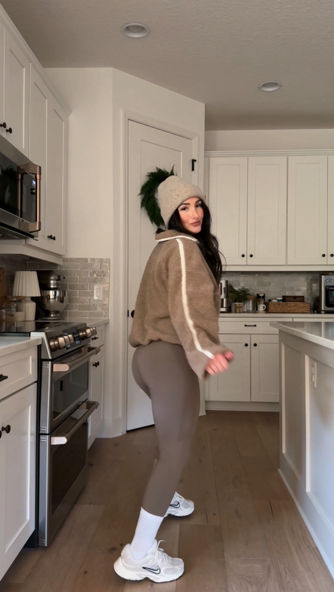 Cozy brown outfit for the seasonn

#LTKStyleTip #LTKootd #LTKActive