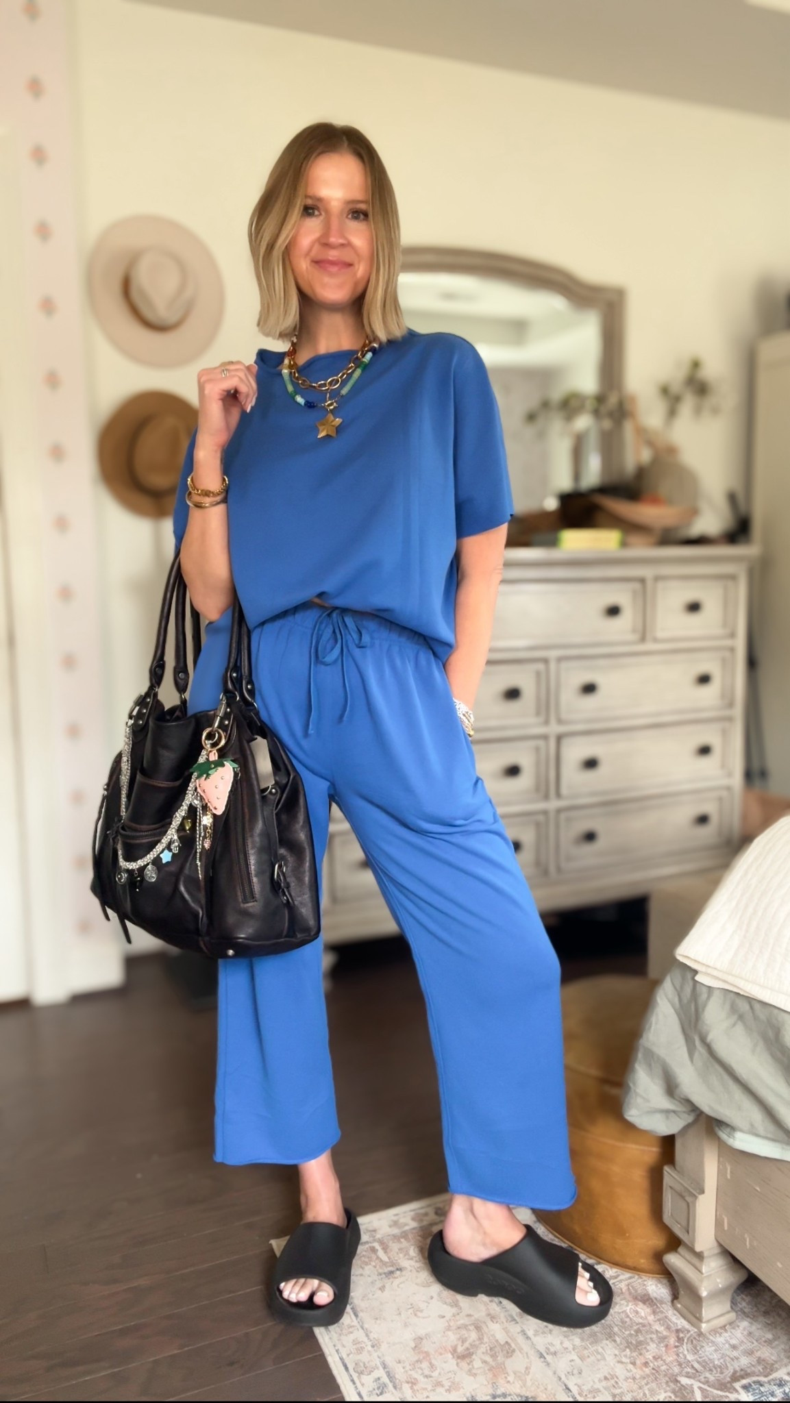 Comfy look for less set! Mock neck, cropped pants and just like the $400 😳name brand set. 
I’m 135lbs, 5’7 and typically wear Small or Medium. This is a medium but could have done the small. 

Matching set, comfy casual, travel set, loungee

#LTKmomlife #LTKootd #LTKU