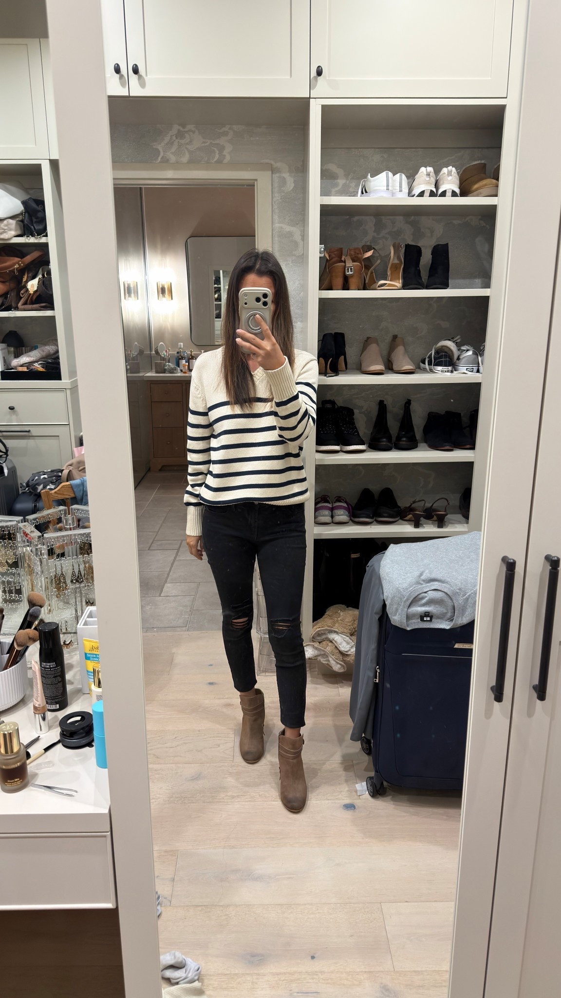 Cutest stripe sweater 

#LTKdayinmylife #LTKSaleAlert #LTKootd