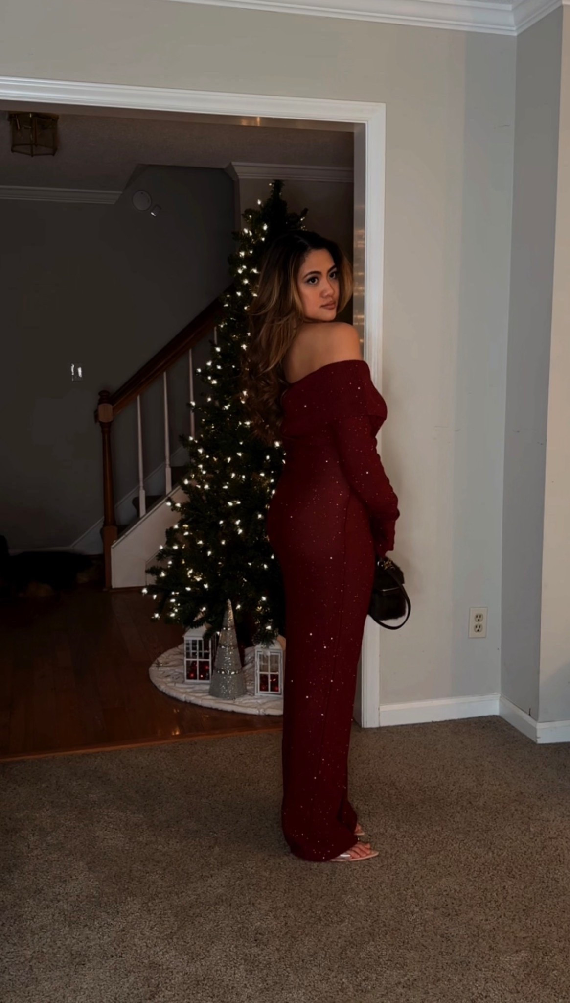 Day 8! 🎄🎁 burgundy with a bit of sparkle 🍷✨
Dress is from Asos (sold out linking similar)
Fur bag @zara 

#elegantdress #partydress #christmaspartydress #holidaypartydress
Christmas party dress, holiday party dress, nye outfit, New Year’s Eve dress inspo, birthday party dress, birthday dress idea, festive outfit ideas

#LTKootd #LTKPetite #LTKFindsUnder100

#LTKootd #LTKFindsUnder100 #LTKPetite