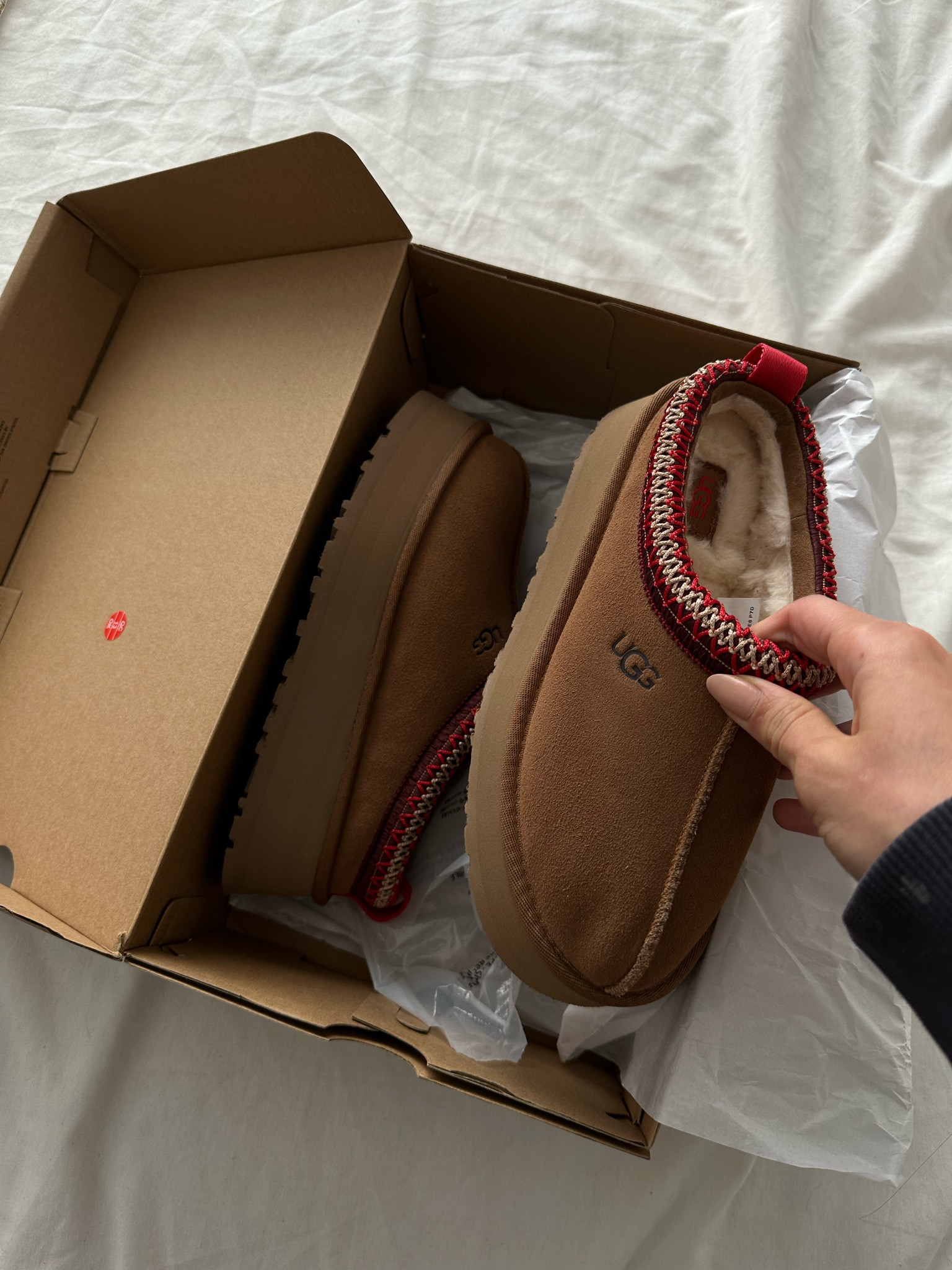 Ugg tasman ref

#LTKHoliday #LTKSeasonal #LTKfindsunder100