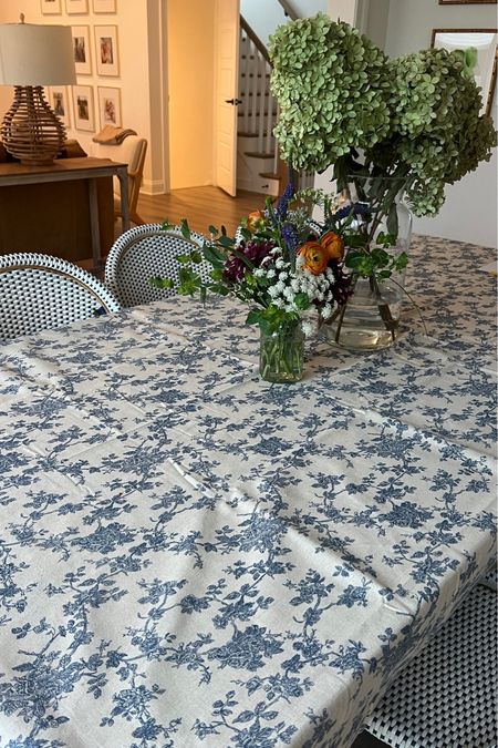 Amazon home finds, tablecloth, floral tablecloth #amazon #amazonhome

#LTKhome