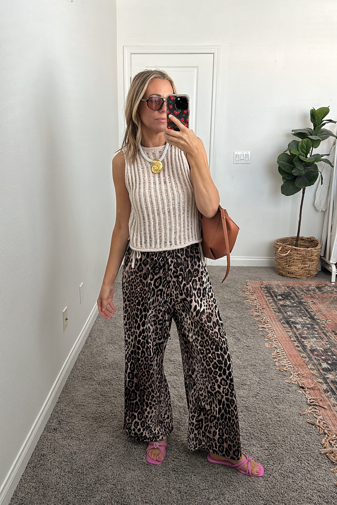 Todays outfit
Top on major sale wearing size xs
Pants Zara- linking similar


#LTKSaleAlert #LTKStyleTip #LTKFindsUnder50