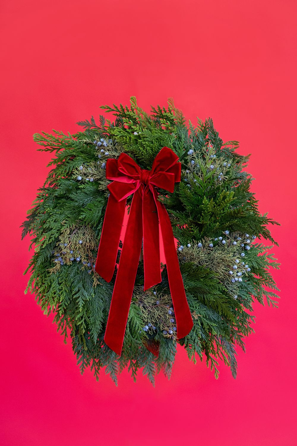 Red Cedar/Juniper: 22" | The Pretty Wreath