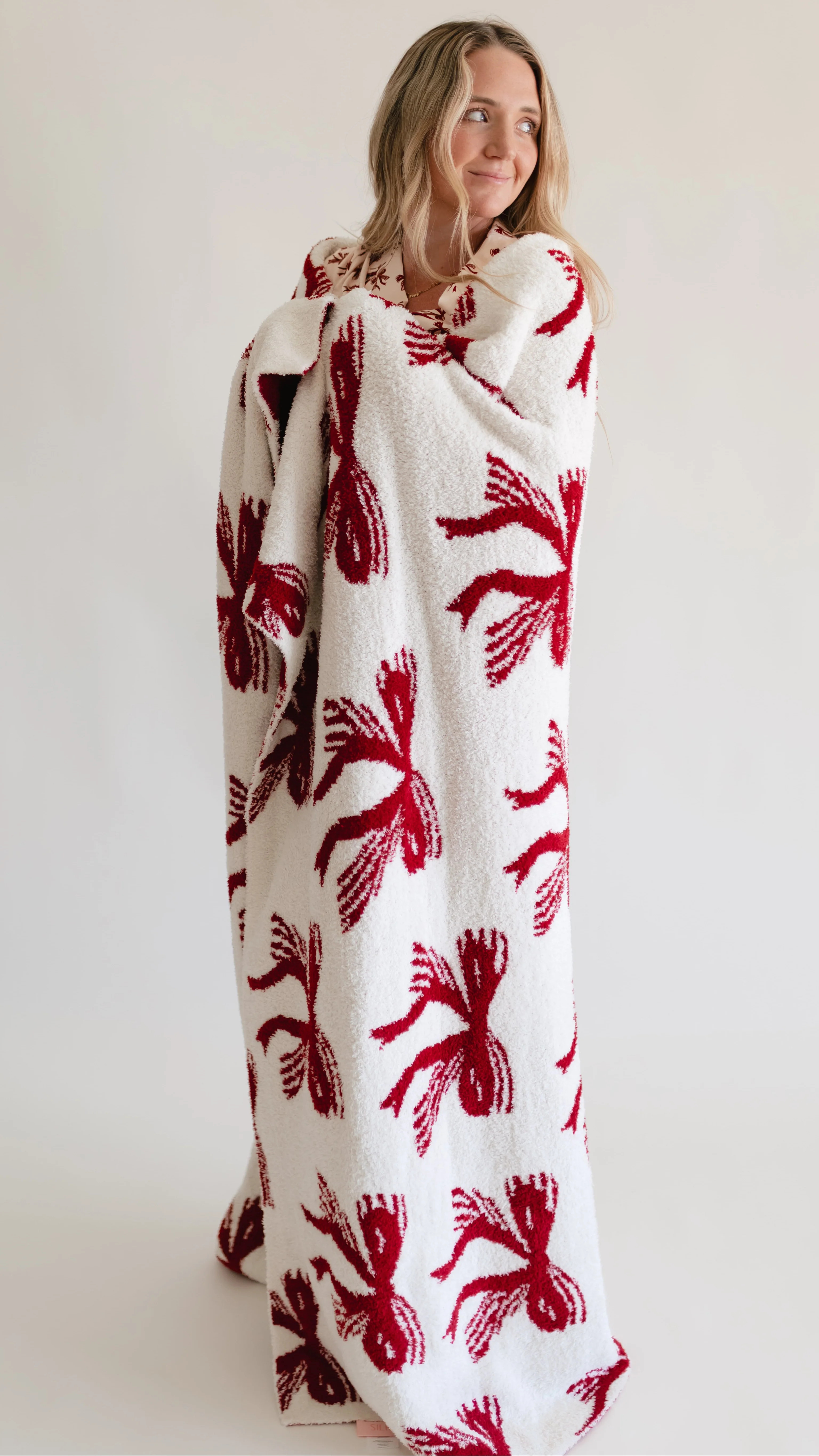 Adult Plush Throw Blanket in Christmas Bows | Silks Design