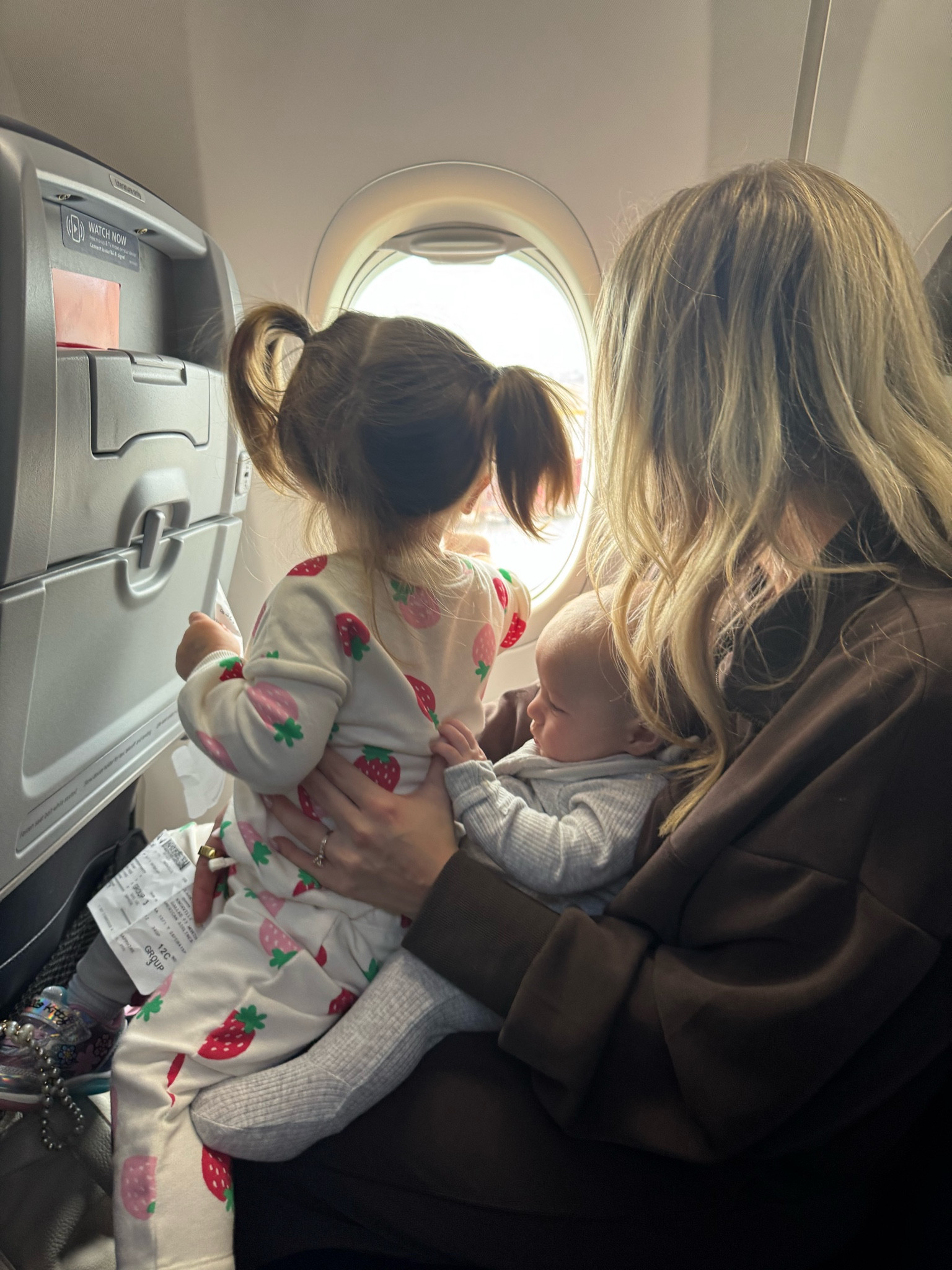 Strawberry set & light up shoes 🍓👟