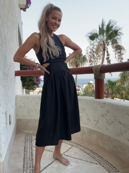 This linen cutout dress is perfect for vacation and looks like a million bucks but it’s only $38! Also comes in a cherry tomato color. I’m wearing a small! 

#LTKunder50 #LTKsalealert #LTKtravel