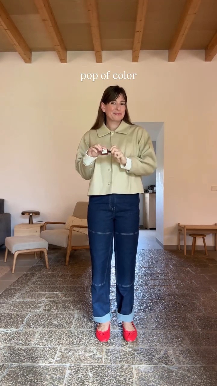 give yourself one minute and go bottom to top, adding in a few thoughtful details to finish your look - always makes such a difference!