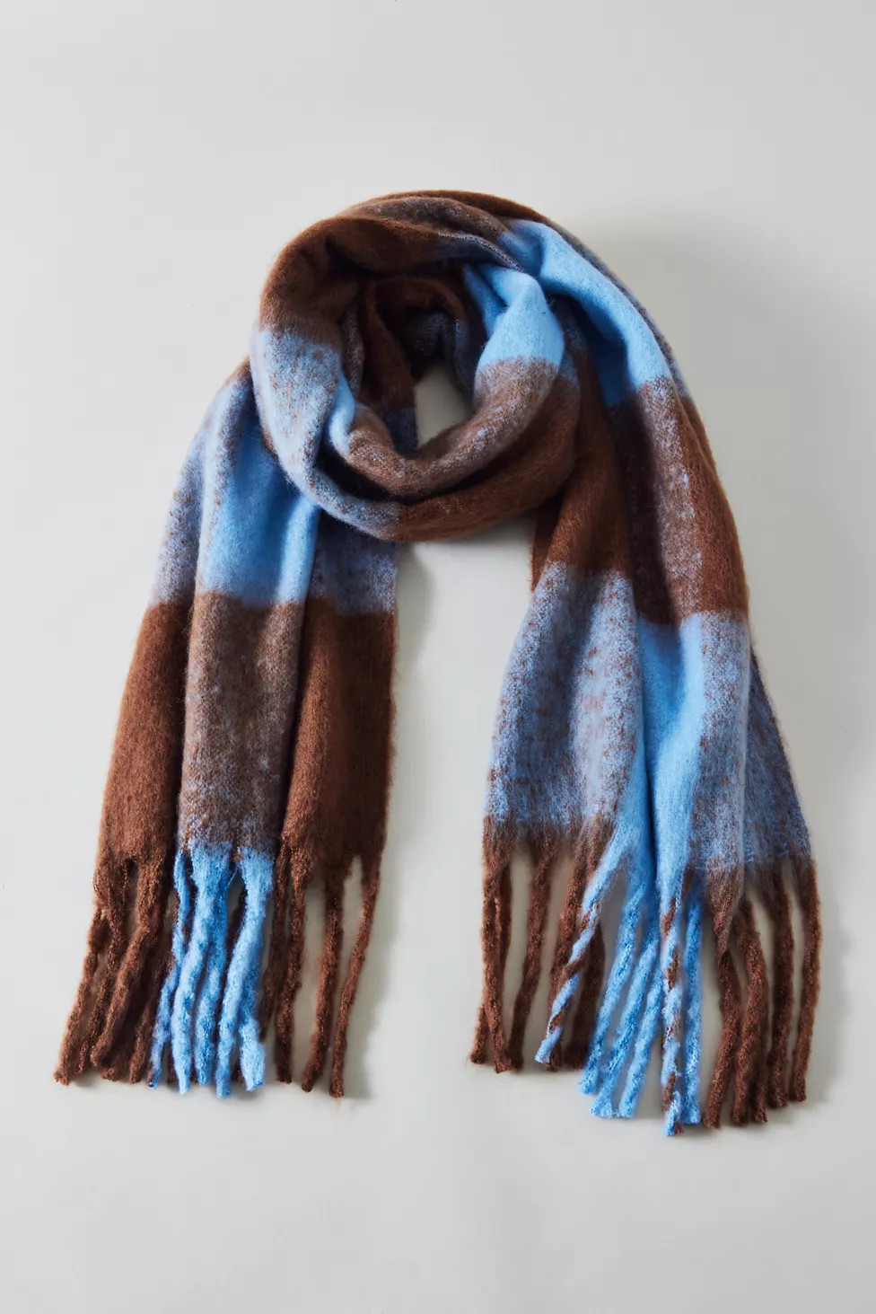Plaid Woven Oversized Scarf | Urban Outfitters (US and RoW)